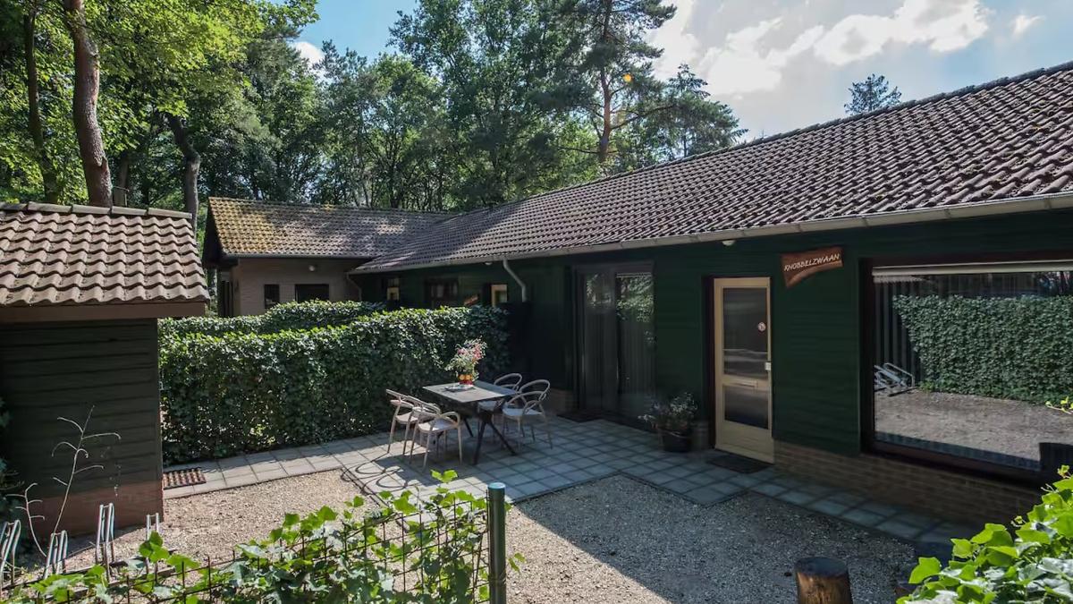 Het Lindennest — 3