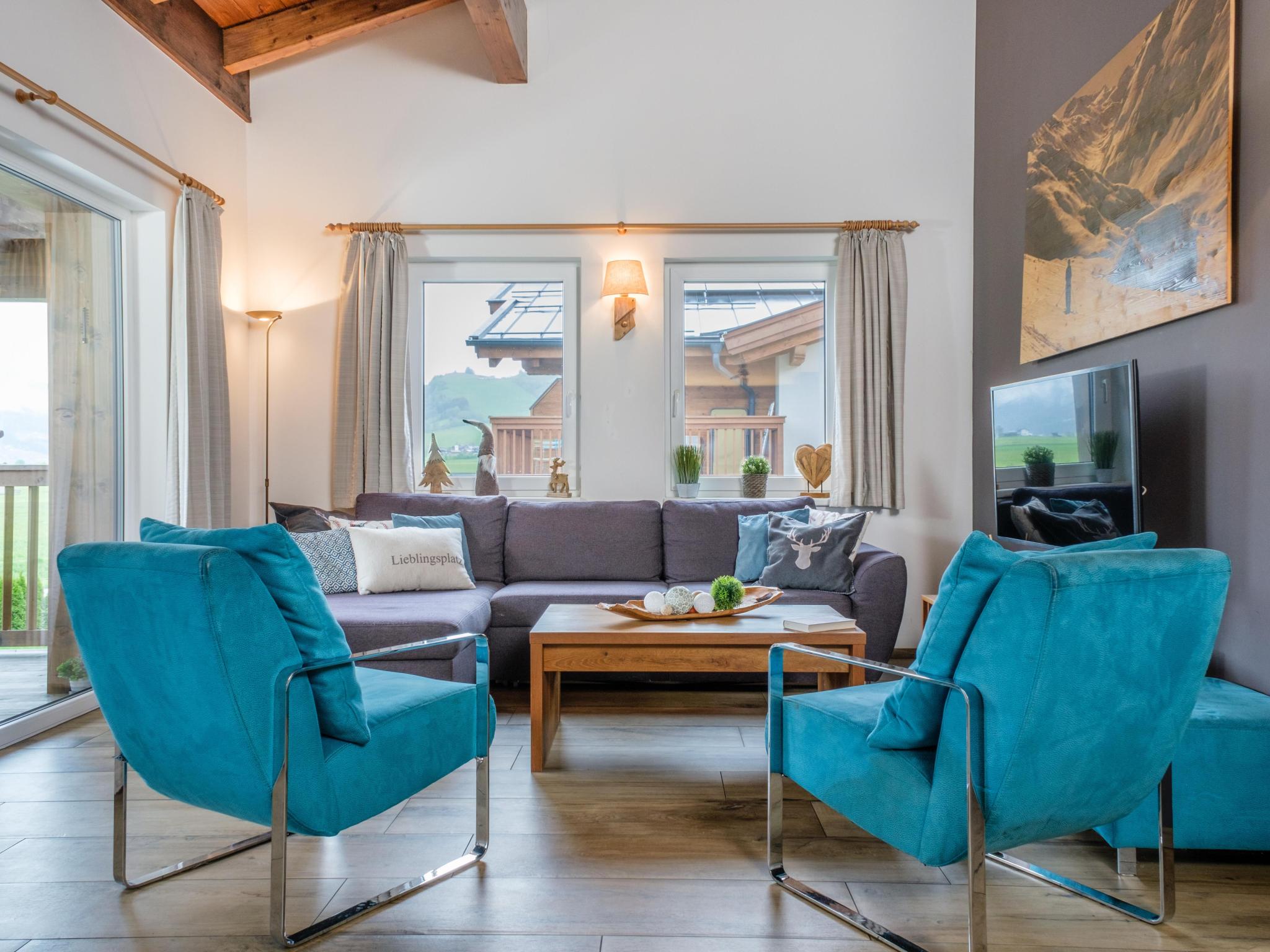 Bedroom with comfortable beds at BergbiberLODGE L in Piesendorf