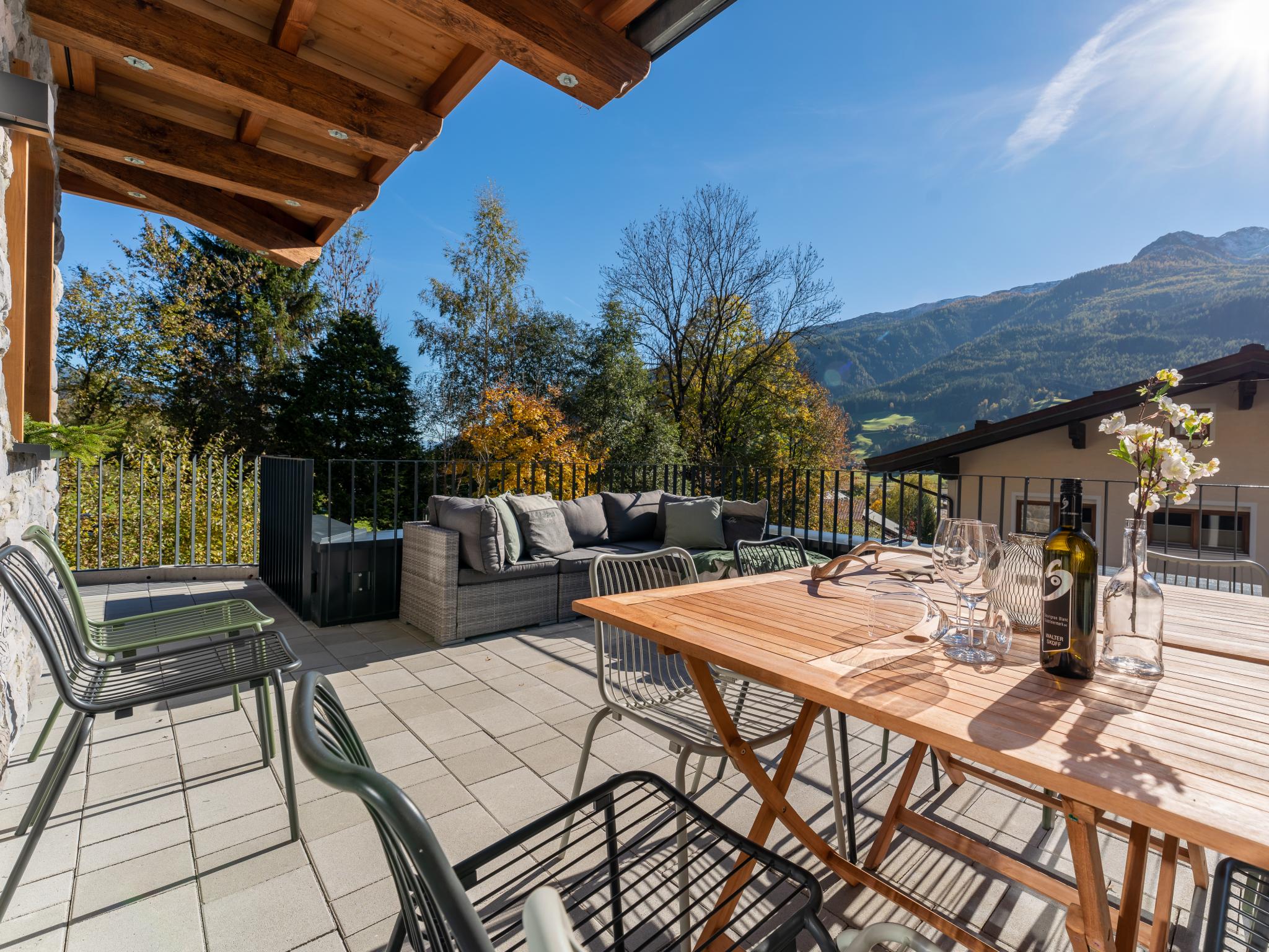 Living area at Tauernlodge Berglust in Bramberg am Wildkogel