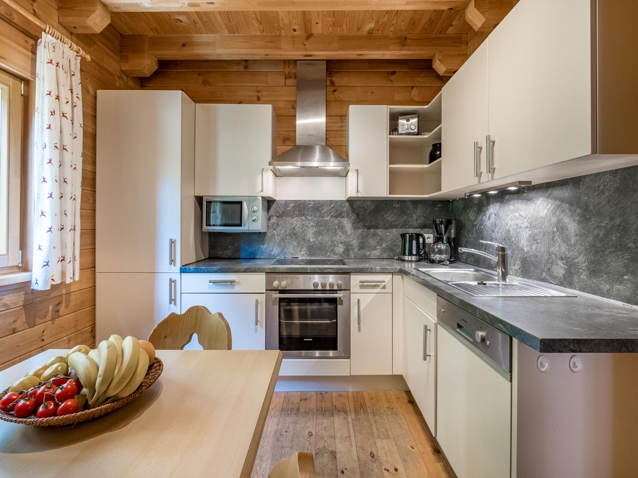 Outdoor terrace and views at Windau in Krimml