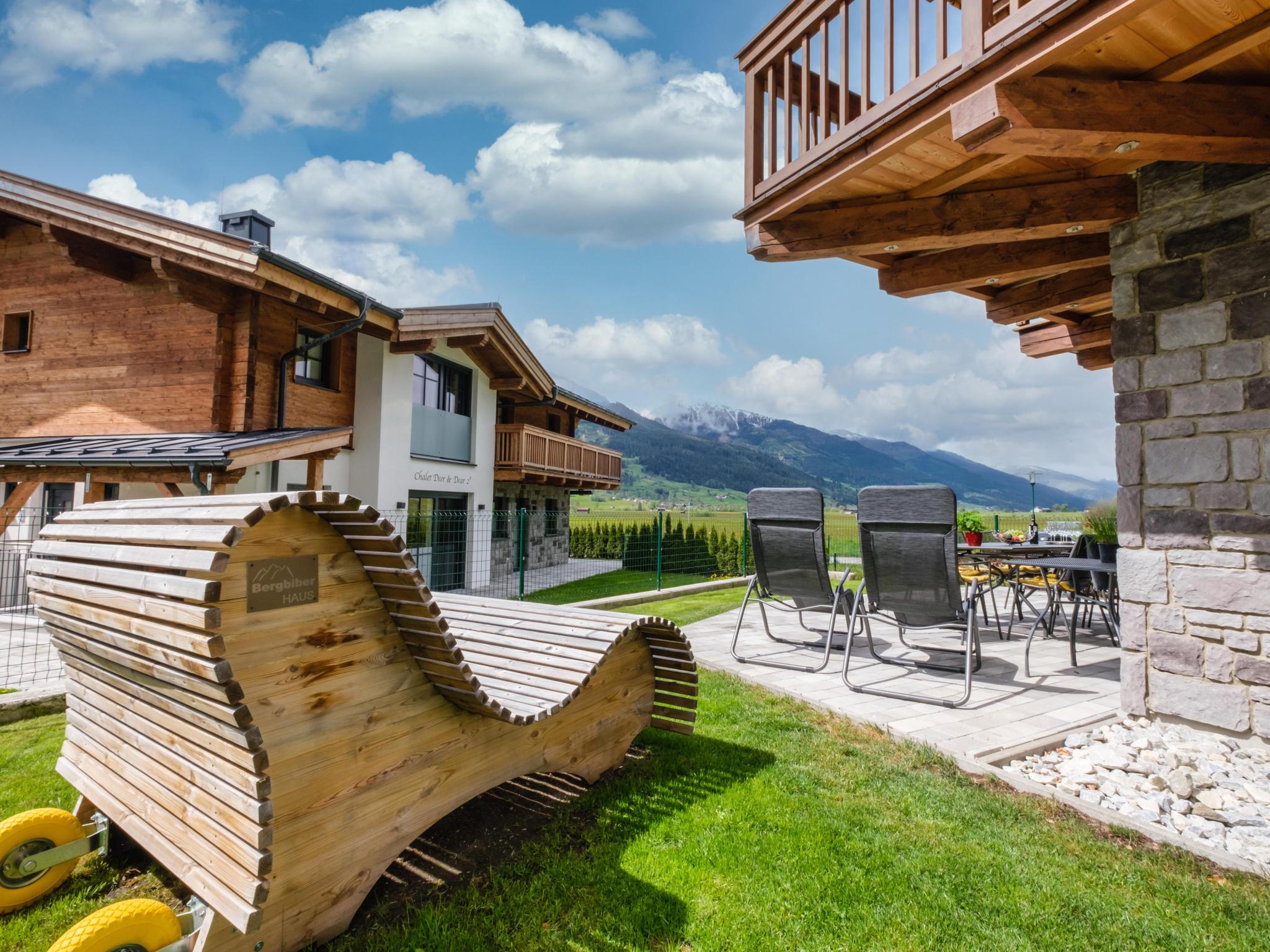 Living area at BergbiberHAUS Top A in Piesendorf