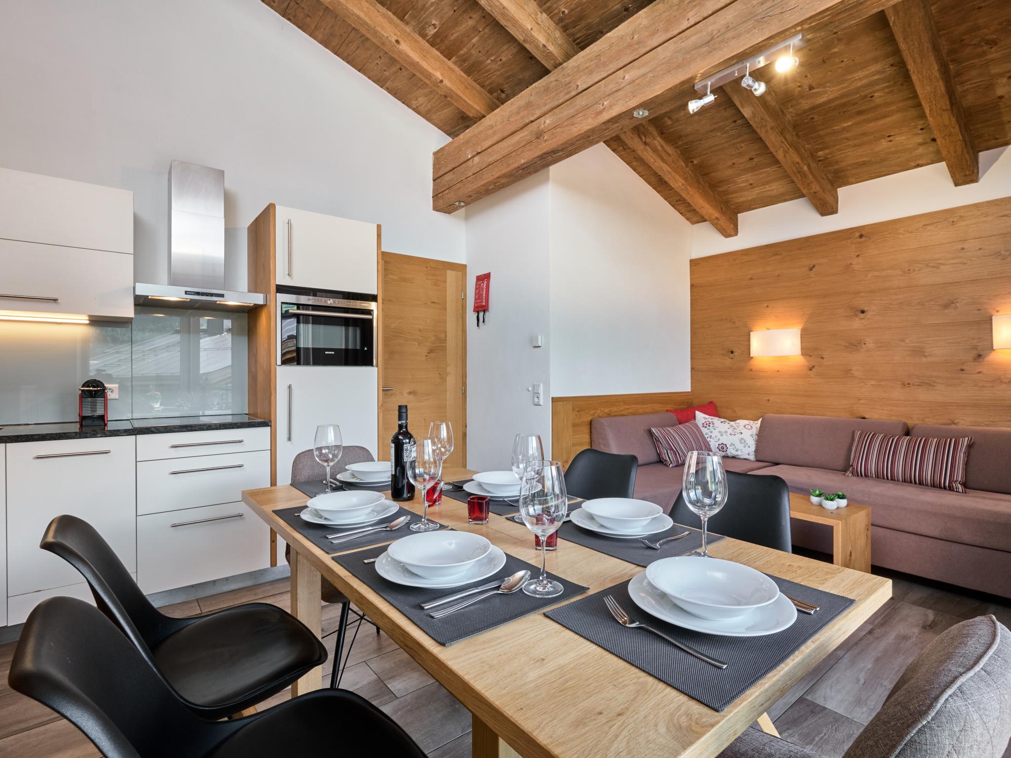 Swimming pool area at BergbiberHAUS Top B in Piesendorf