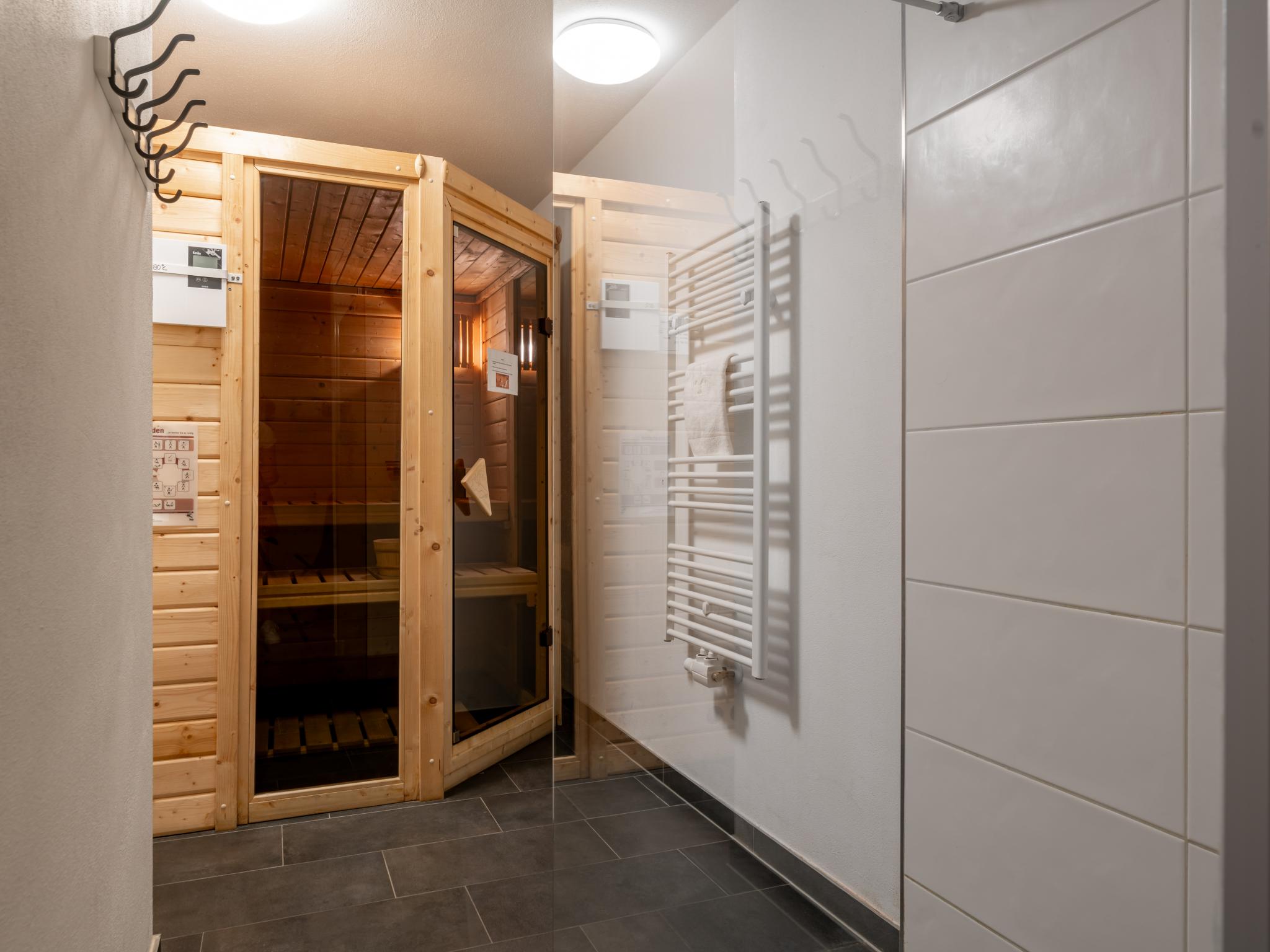 Bedroom with comfortable beds at Ferdinand B in Leogang