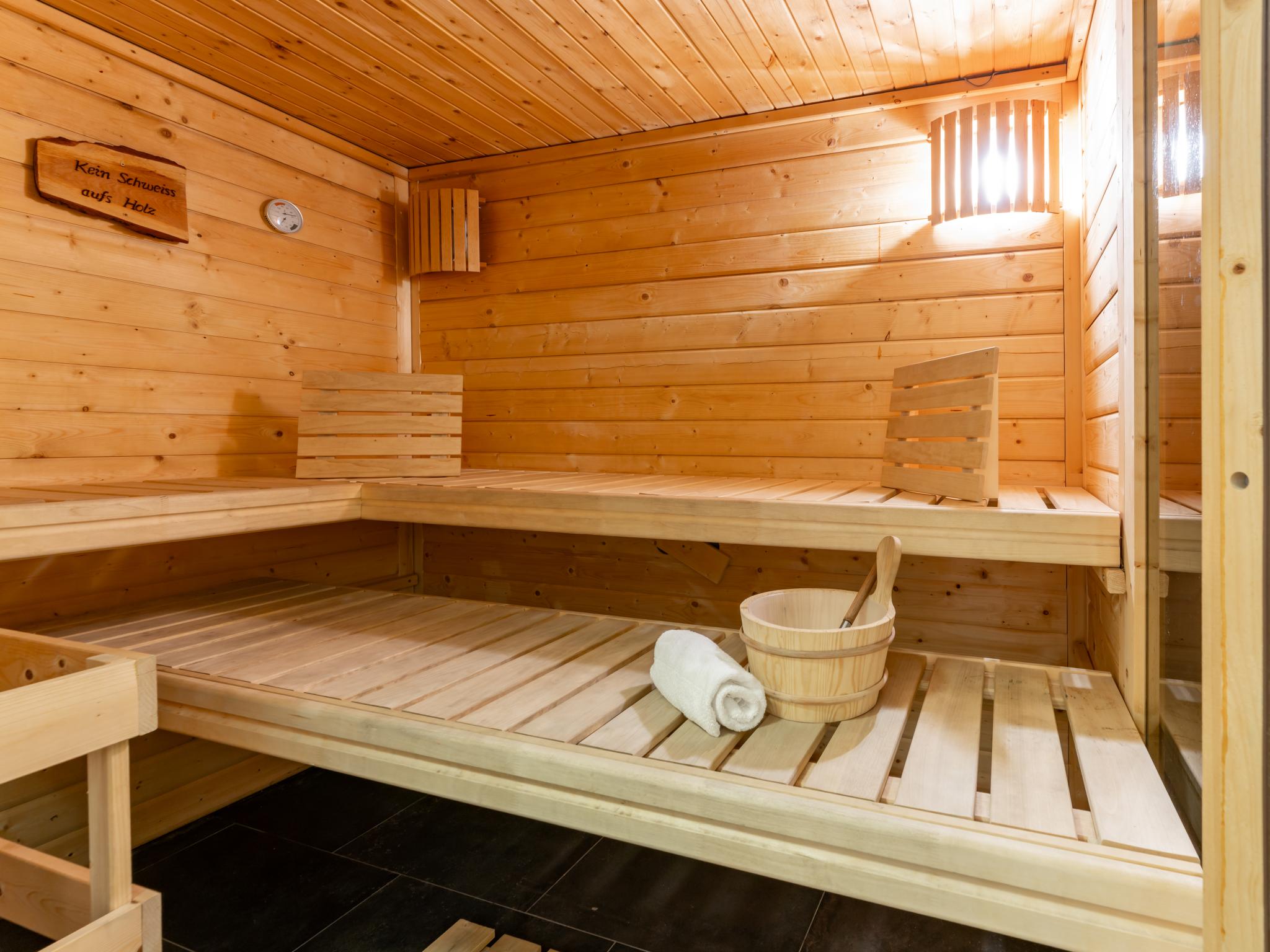 Swimming pool area at Ferdinand B in Leogang