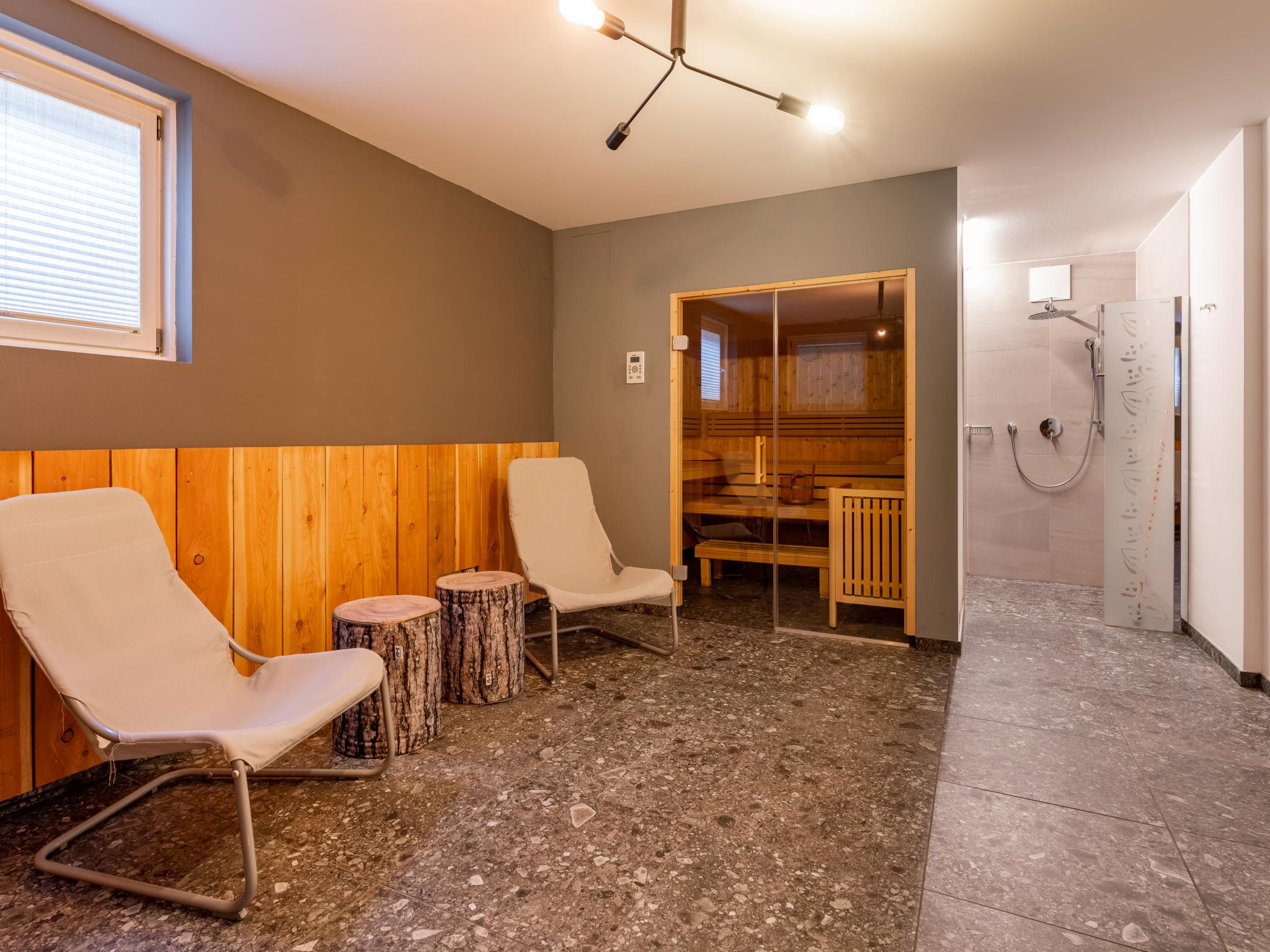 Swimming pool area at Janna in Mauterndorf