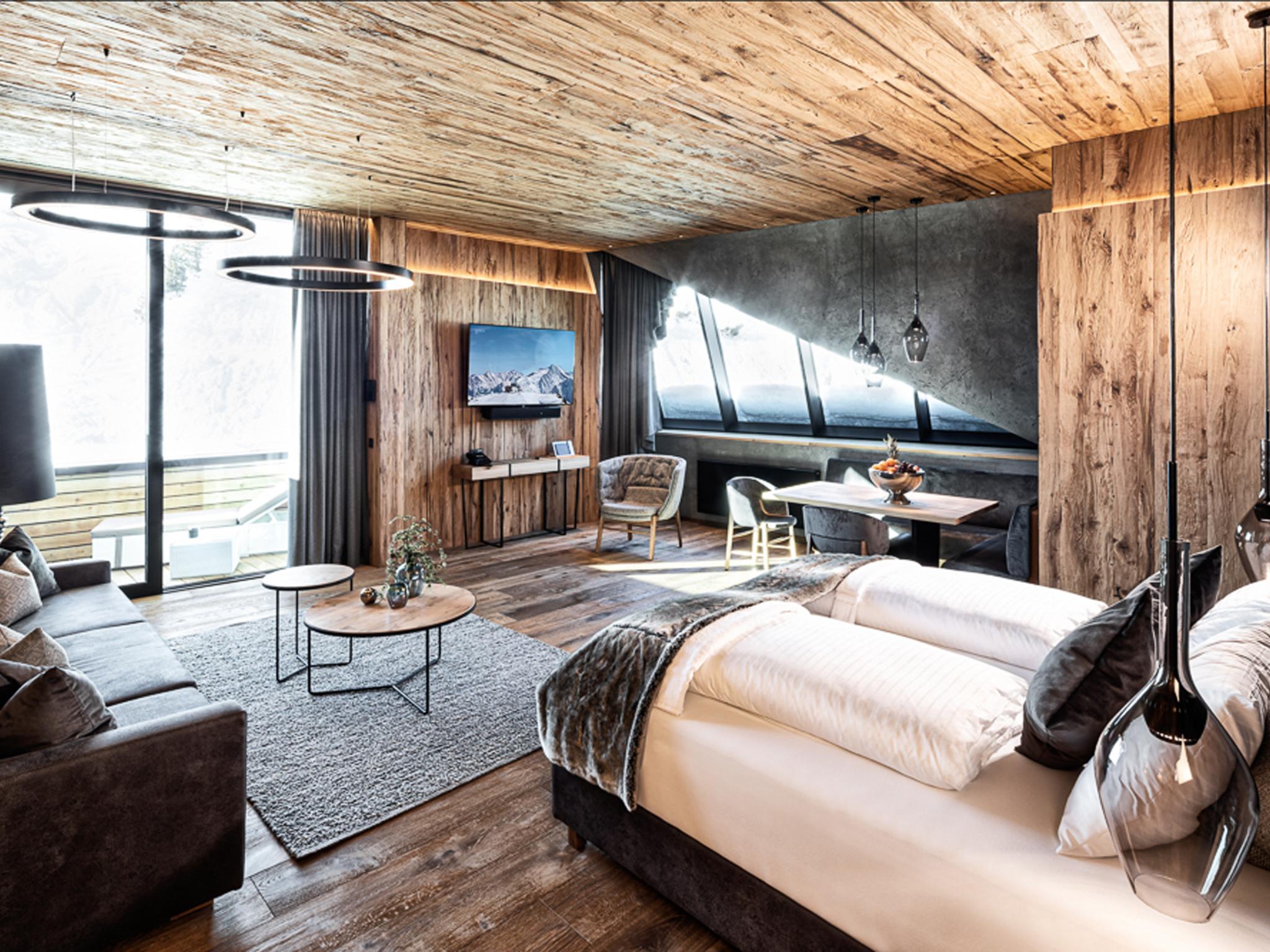 Modern kitchen at Mountain View Loft Bergkristall in Kaltenbach