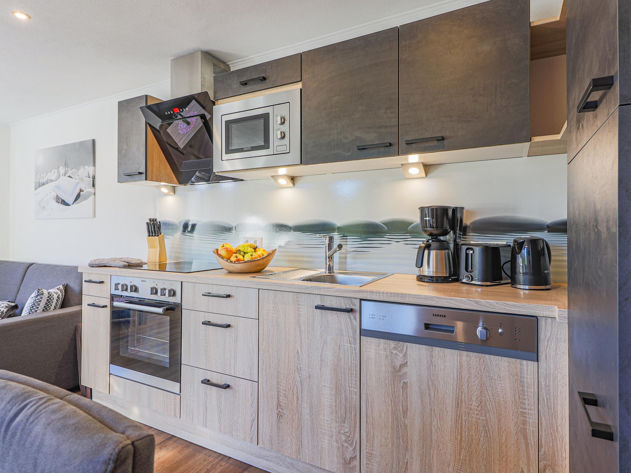 Modern kitchen at Krammer Kleinvenediger in Neukirchen am Großvenediger