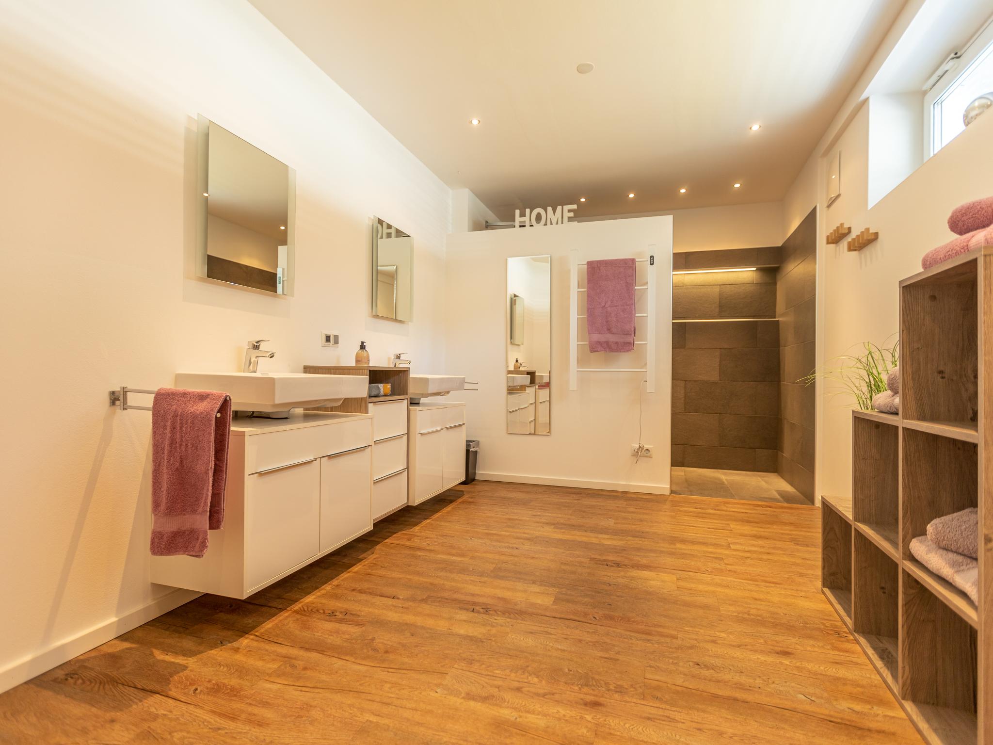 Bathroom facilities at Studio 7 in Niedernsill