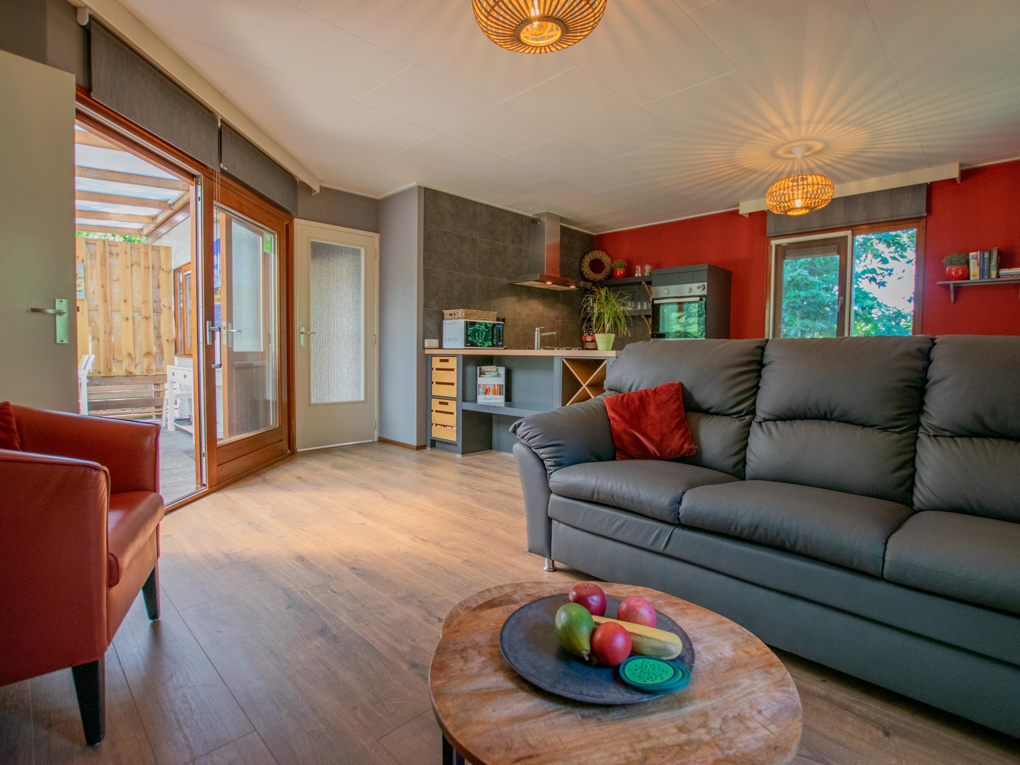 Modern kitchen at Witte Bungalow in Uden