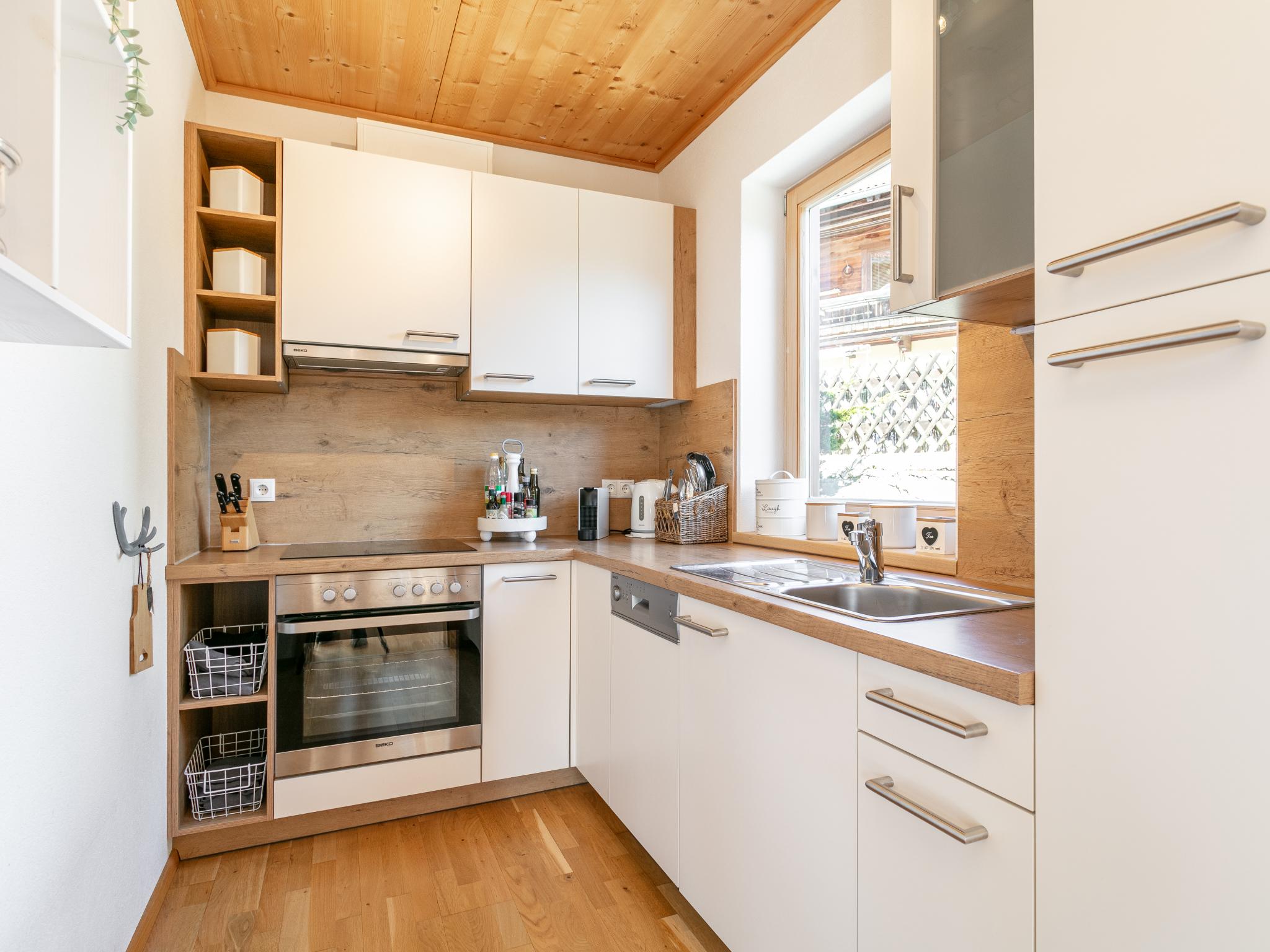 Outdoor terrace and views at Hoog Hout in Hippach-Schwendberg