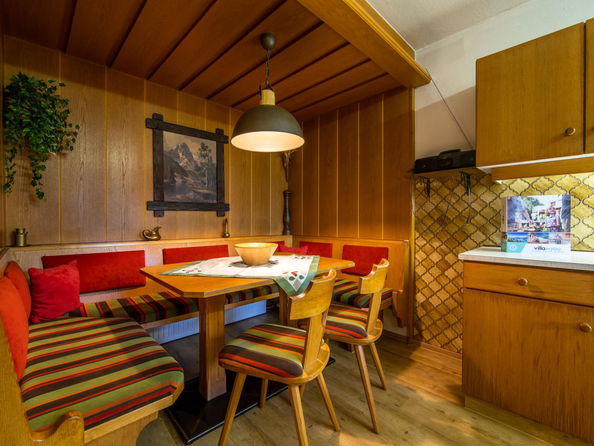 Bedroom with comfortable beds at Beim Zuntl I in Ehrwald