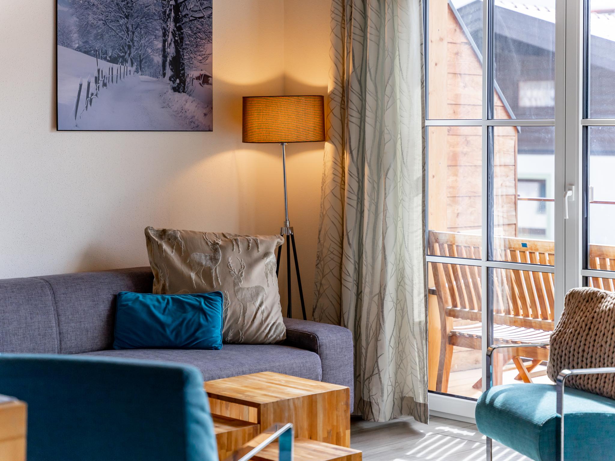 Bedroom with comfortable beds at Green Garden Lodge A1 in Piesendorf