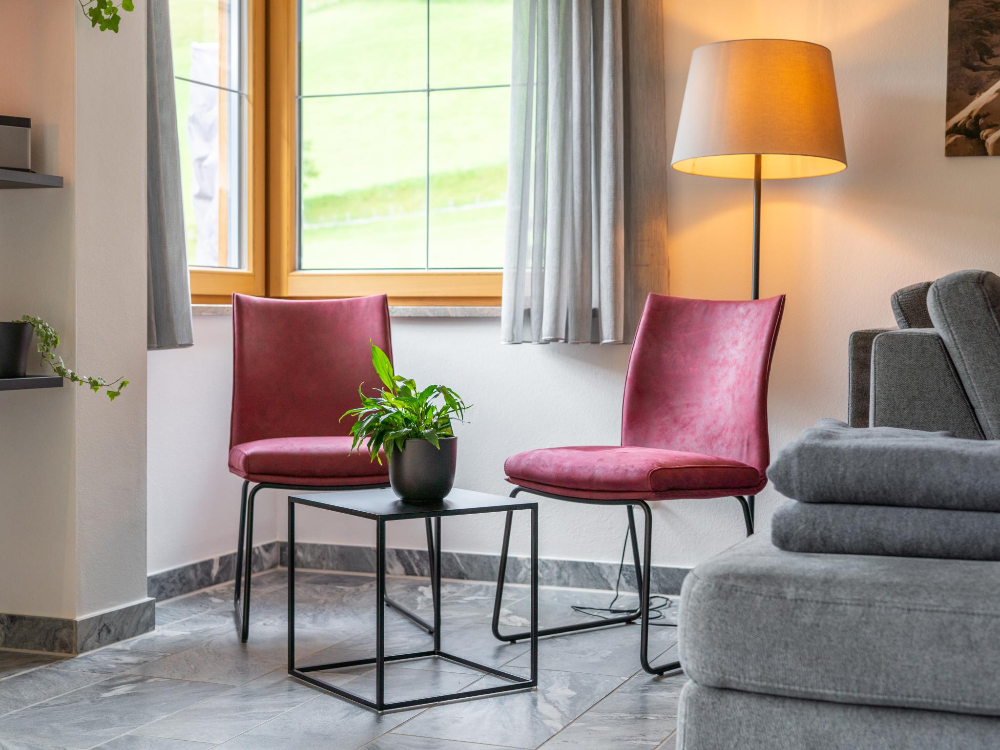 Outdoor terrace and views at Traunerfeld in Rauris