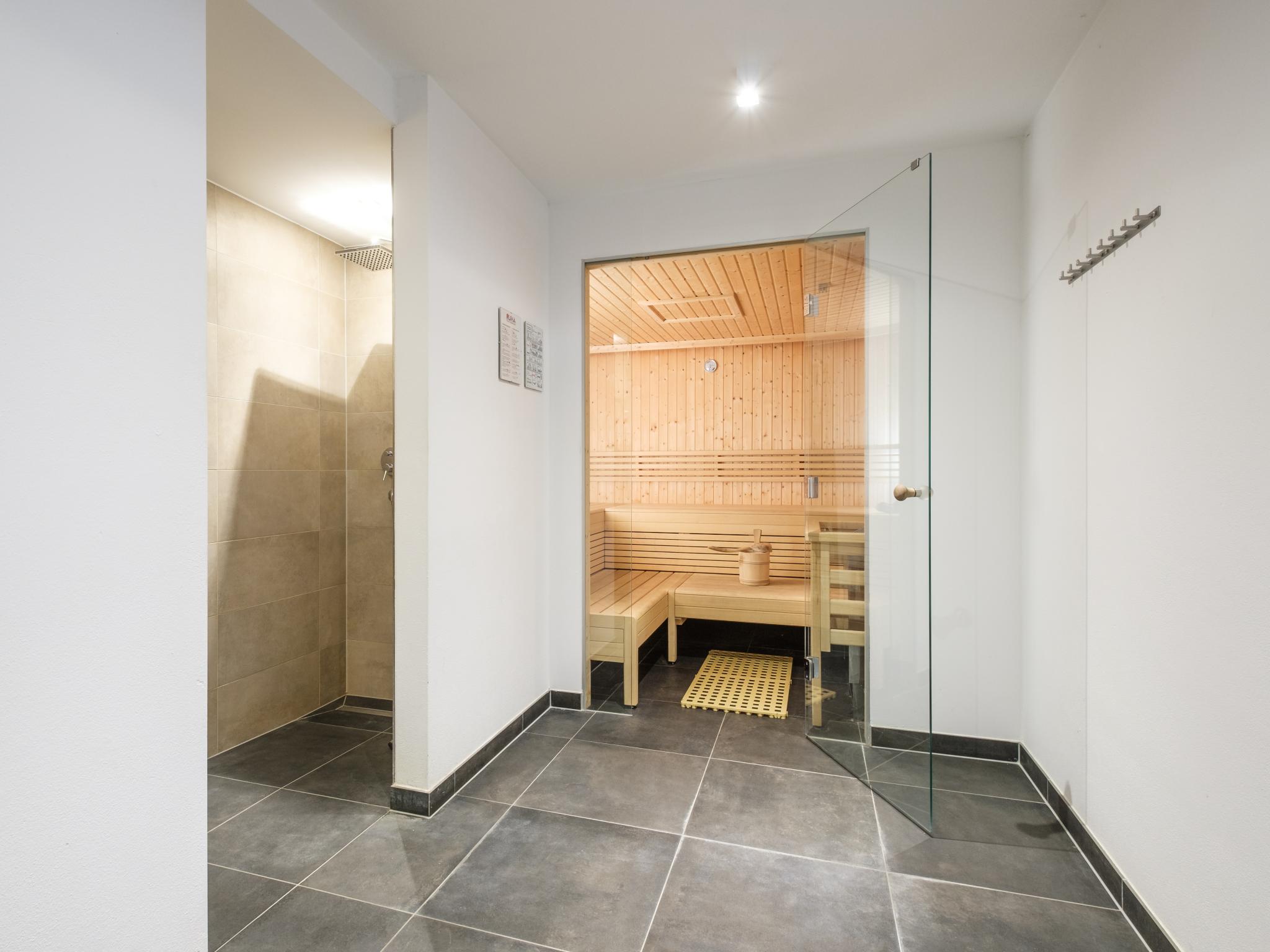 Bedroom with comfortable beds at Luxury Tauern Suite Walchen Kaprun 8 in Walchen