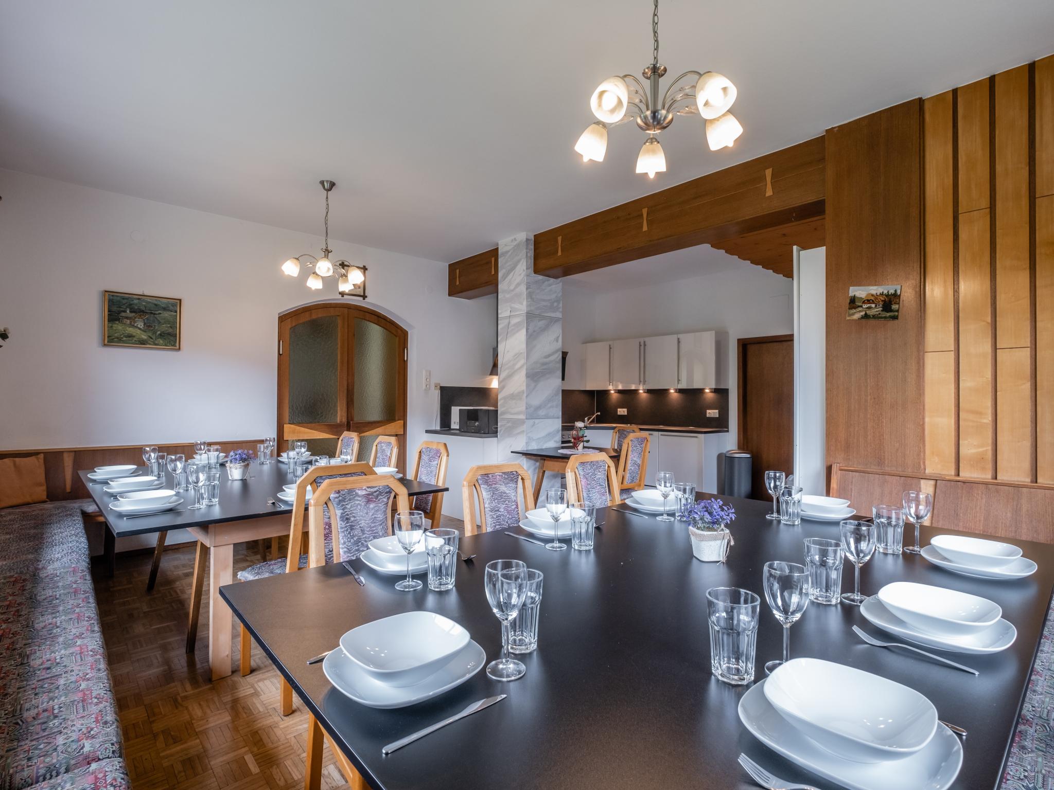 Modern kitchen at Gasteigerhof in Hopfgarten im Brixental