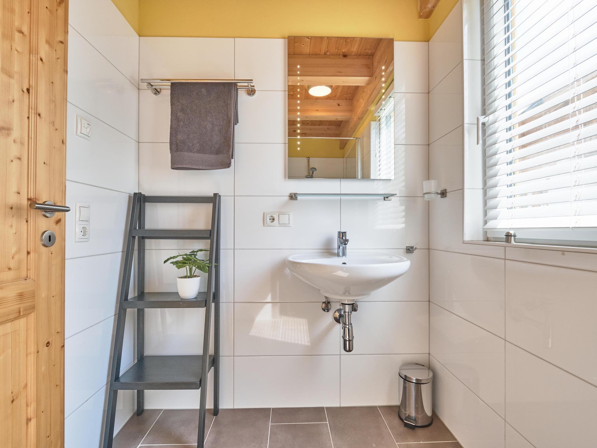 Swimming pool area at Mur-Chalet St Michael L in Sankt Michael im Lungau