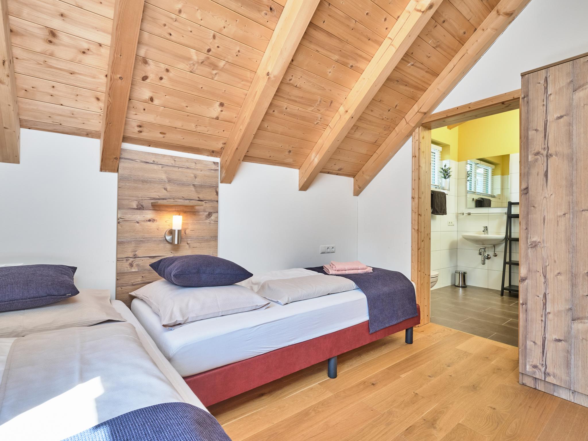 Bathroom facilities at Mur-Chalet St Michael in Sankt Michael im Lungau