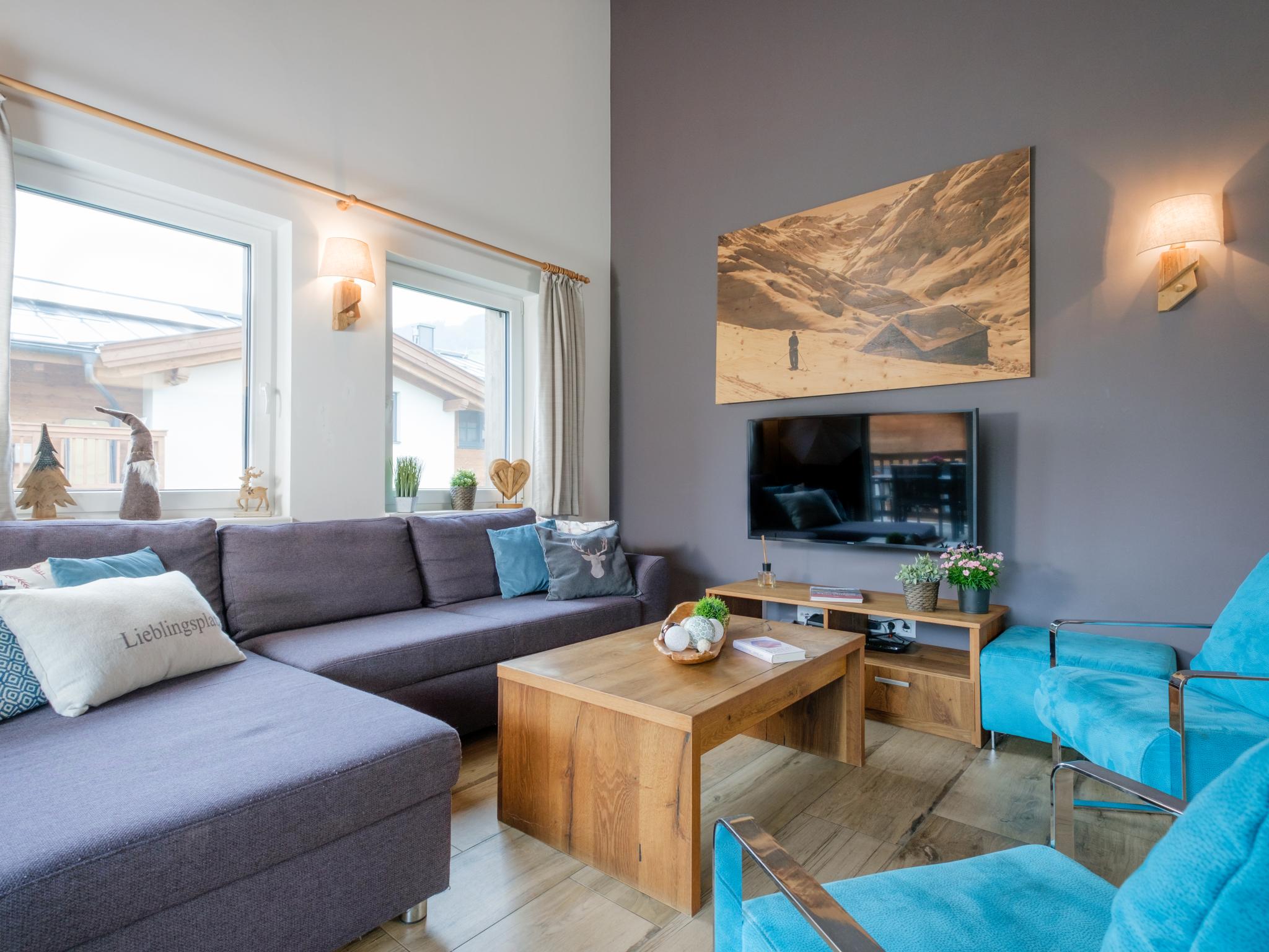 Bedroom with comfortable beds at BergbiberLODGE S in Piesendorf