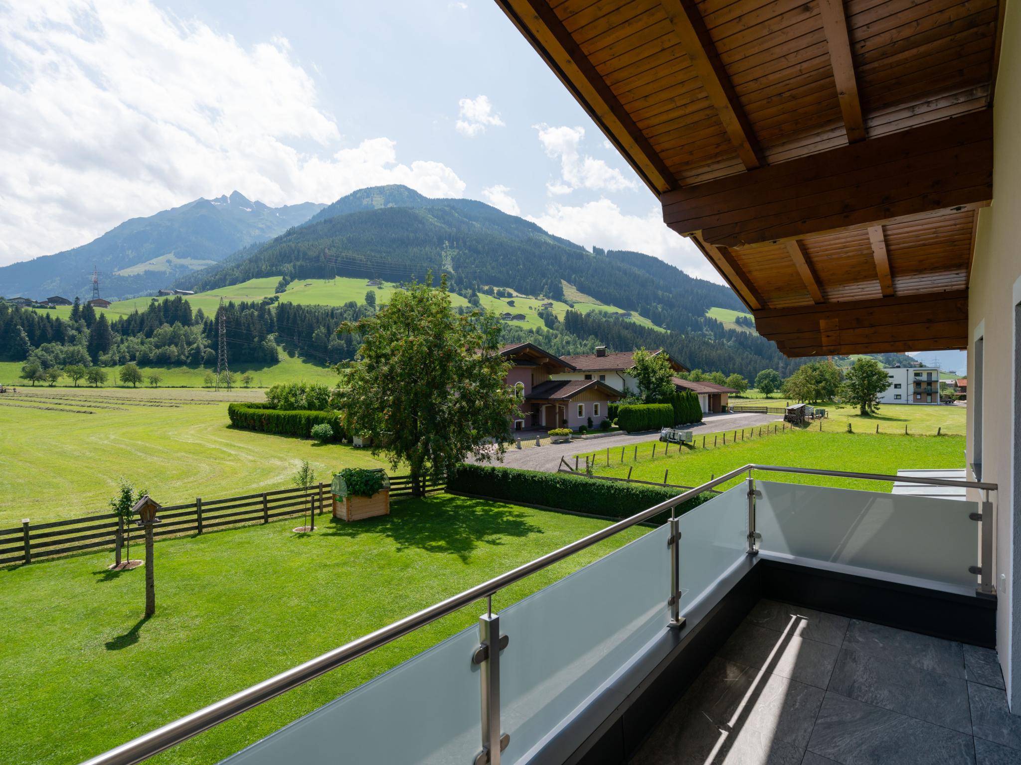 Swimming pool area at Mamalisl in Mittersill