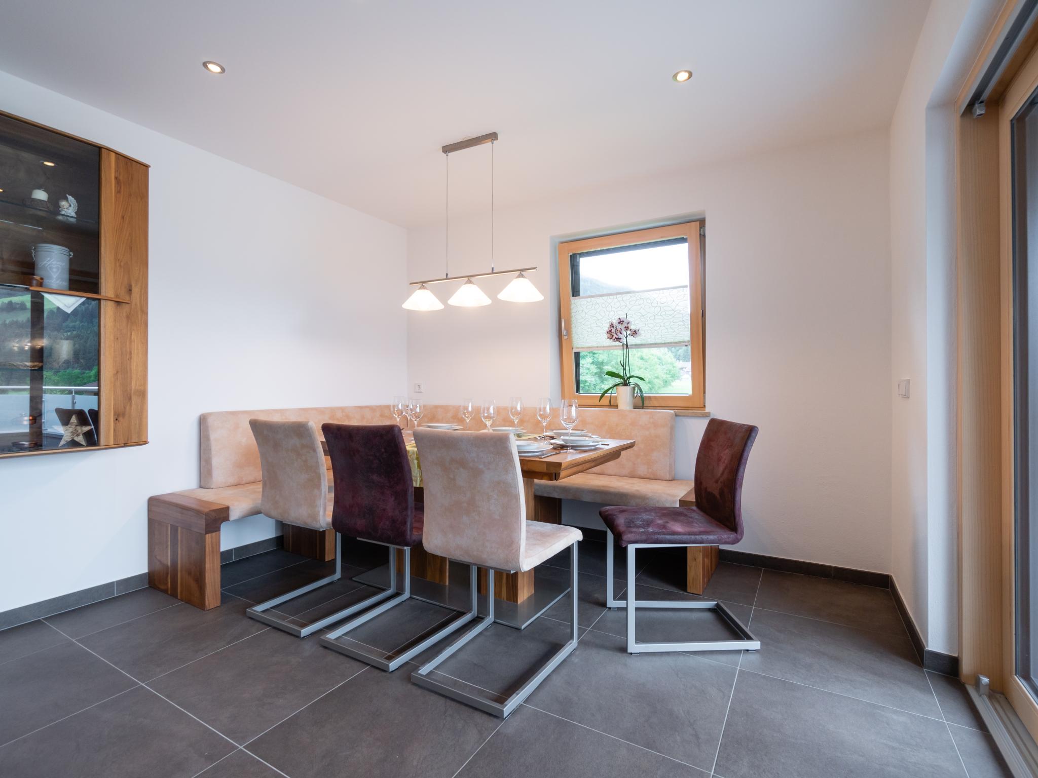 Outdoor terrace and views at Mamalisl in Mittersill