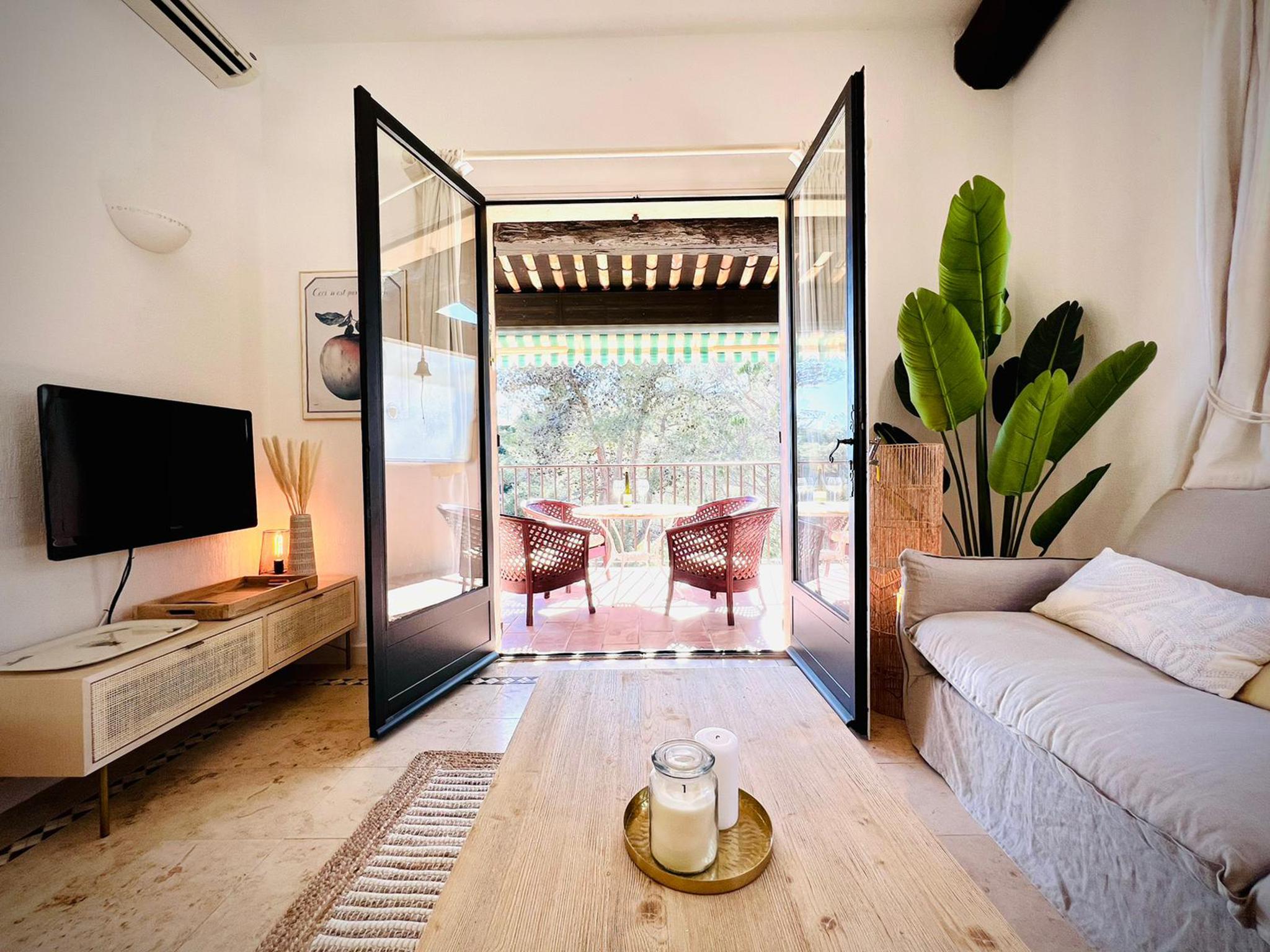 Bathroom facilities at La Bussola in Théoule sur mer