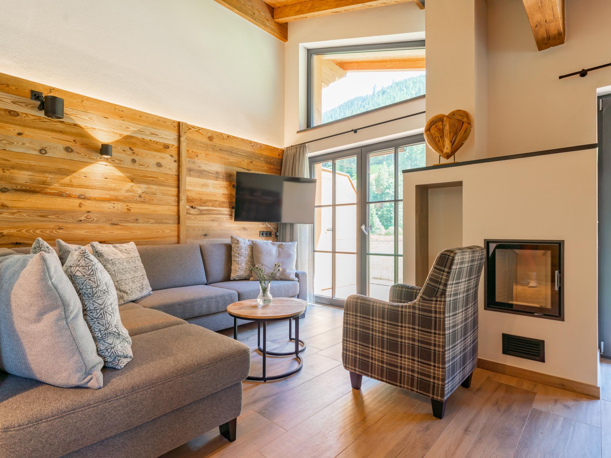 Swimming pool area at Pinzgau Lodge 1A in Wald im Pinzgau