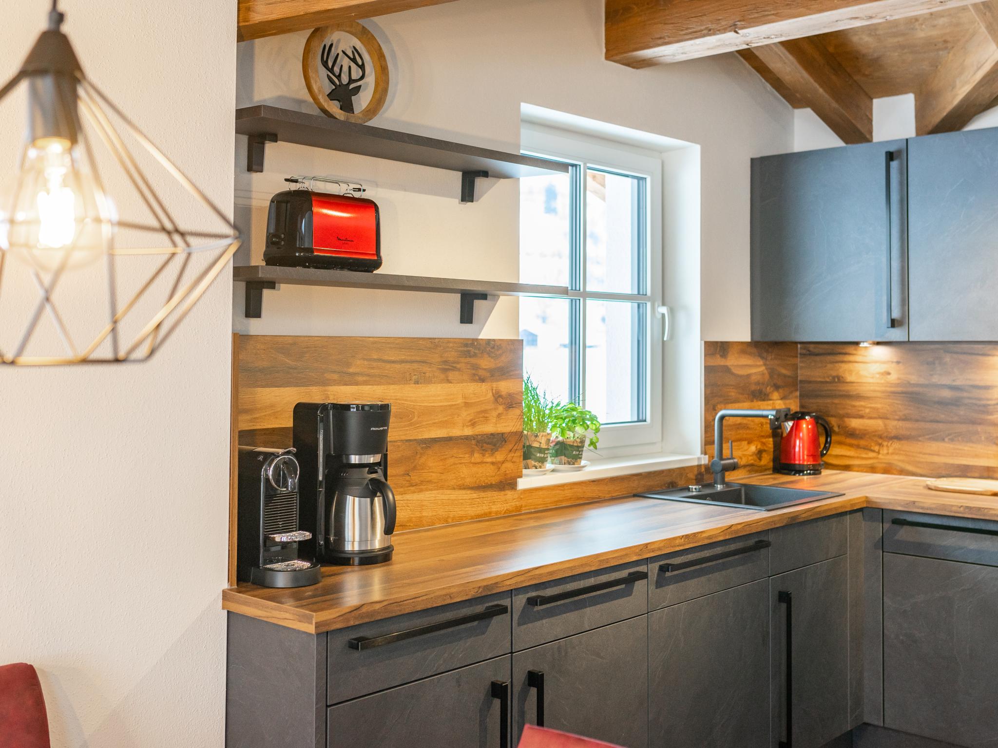 Outdoor terrace and views at Chalet Aquila in Niedernsill