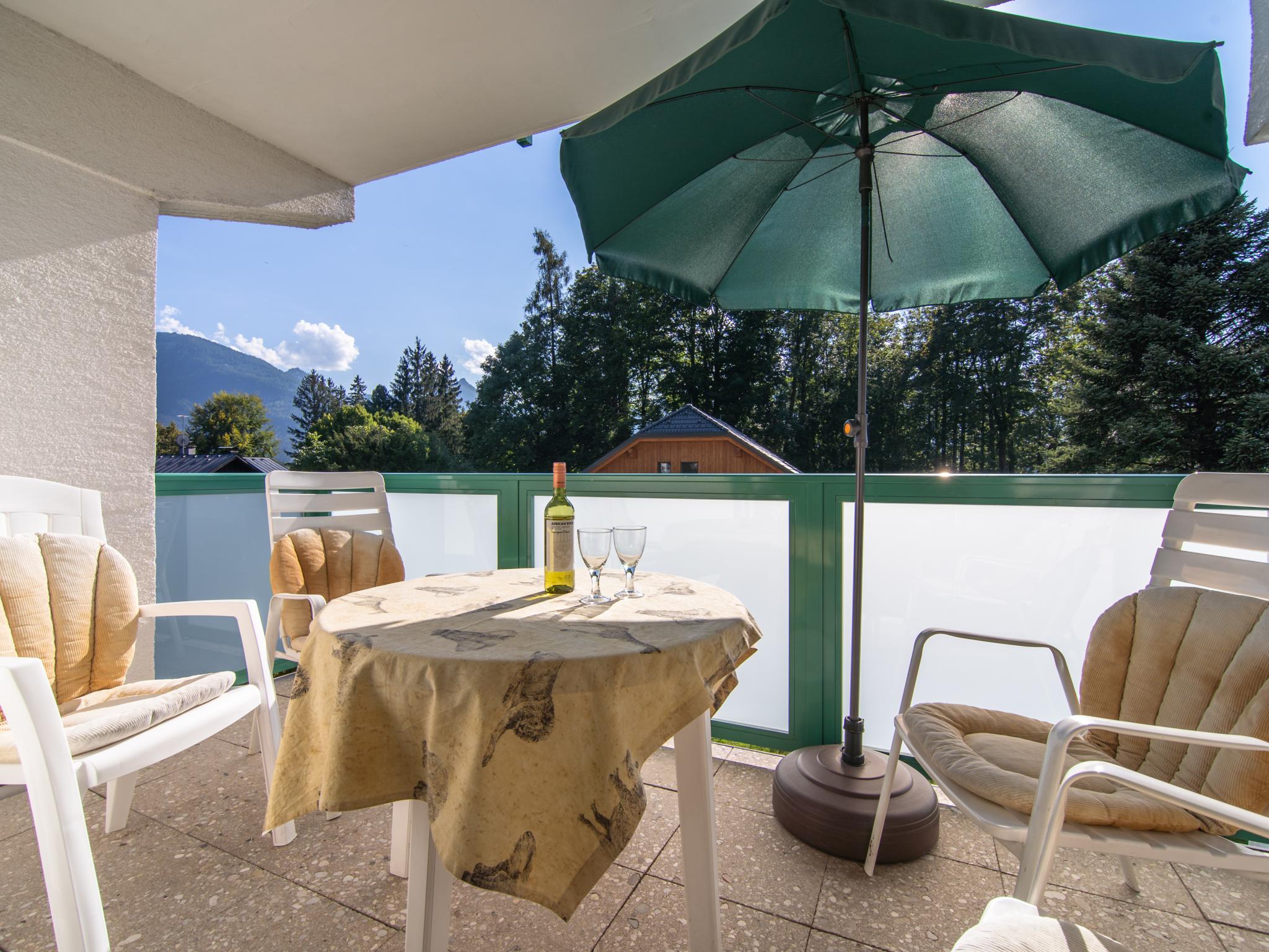 Swimming pool area at Landhaus Leitzinger OG1 in Sankt Wolfgang im Salzkammergut