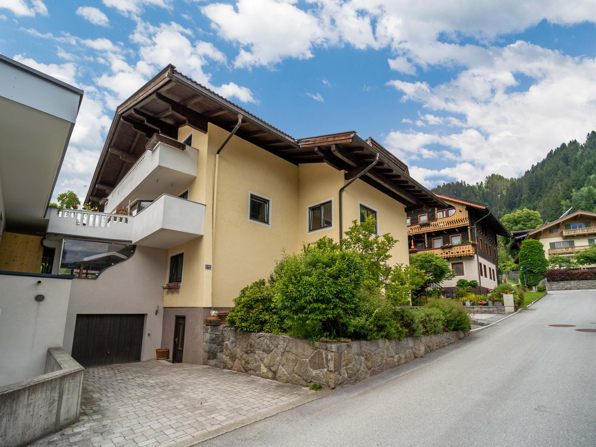 Outdoor terrace and views at Haus-Verena in Neukirchen am Großvenediger