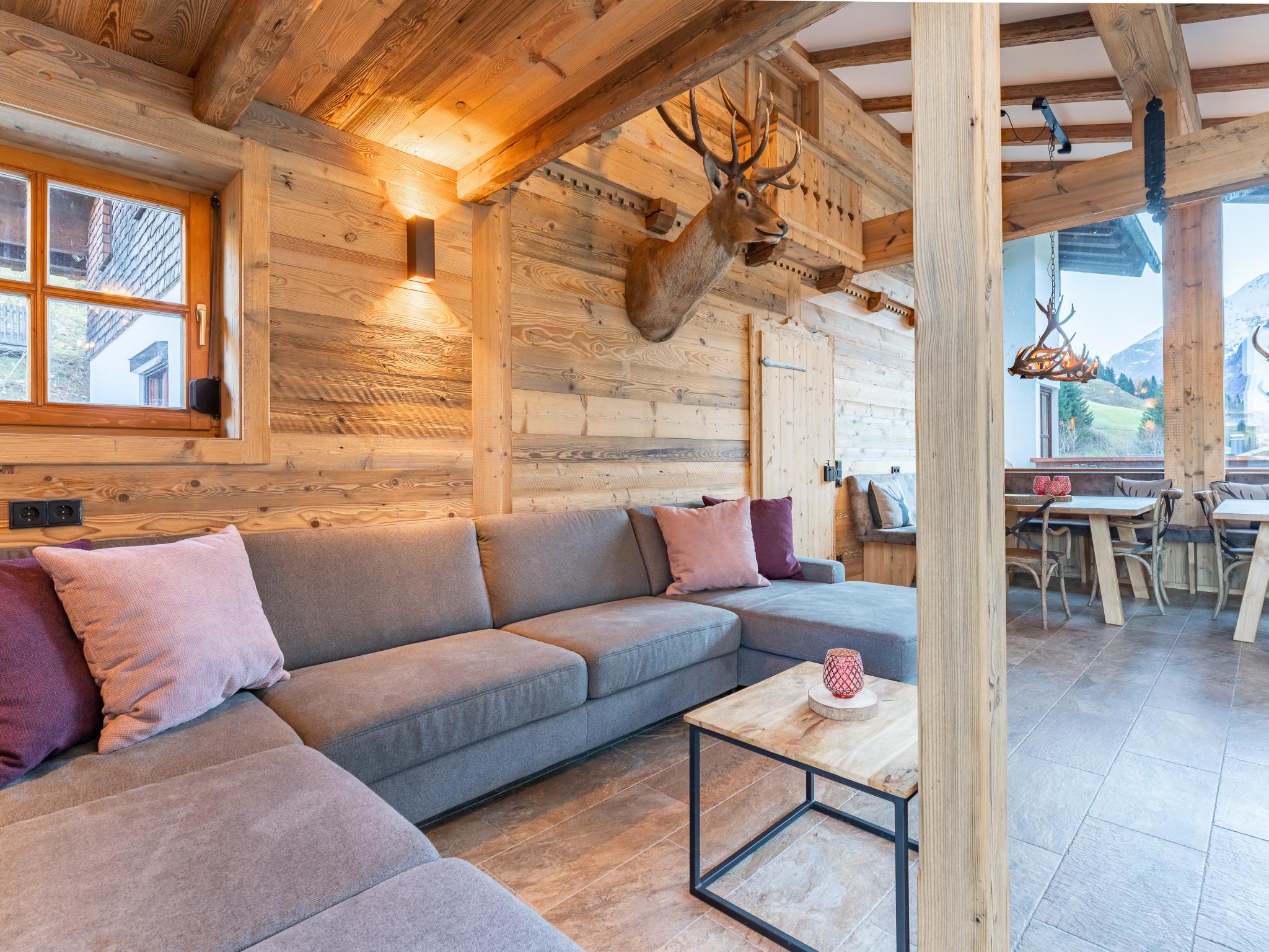 Modern kitchen at Spykerhütte in Rauris