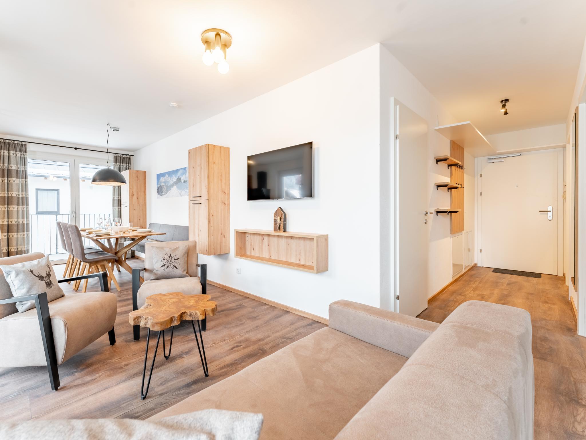 Bathroom facilities at Falken Suites TOP 5 in Kaprun