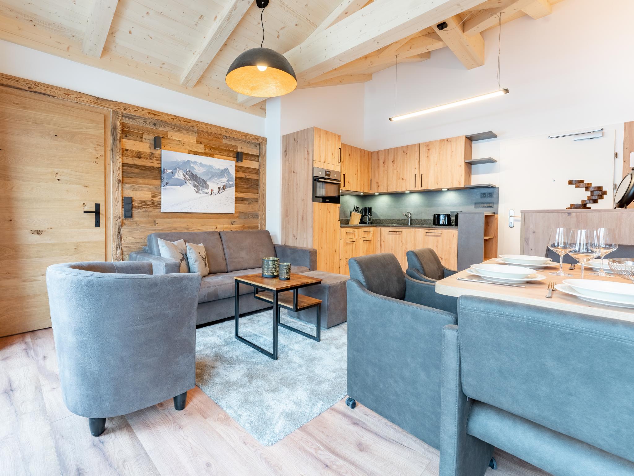 Outdoor terrace and views at Falken Suites TOP 7 in Kaprun