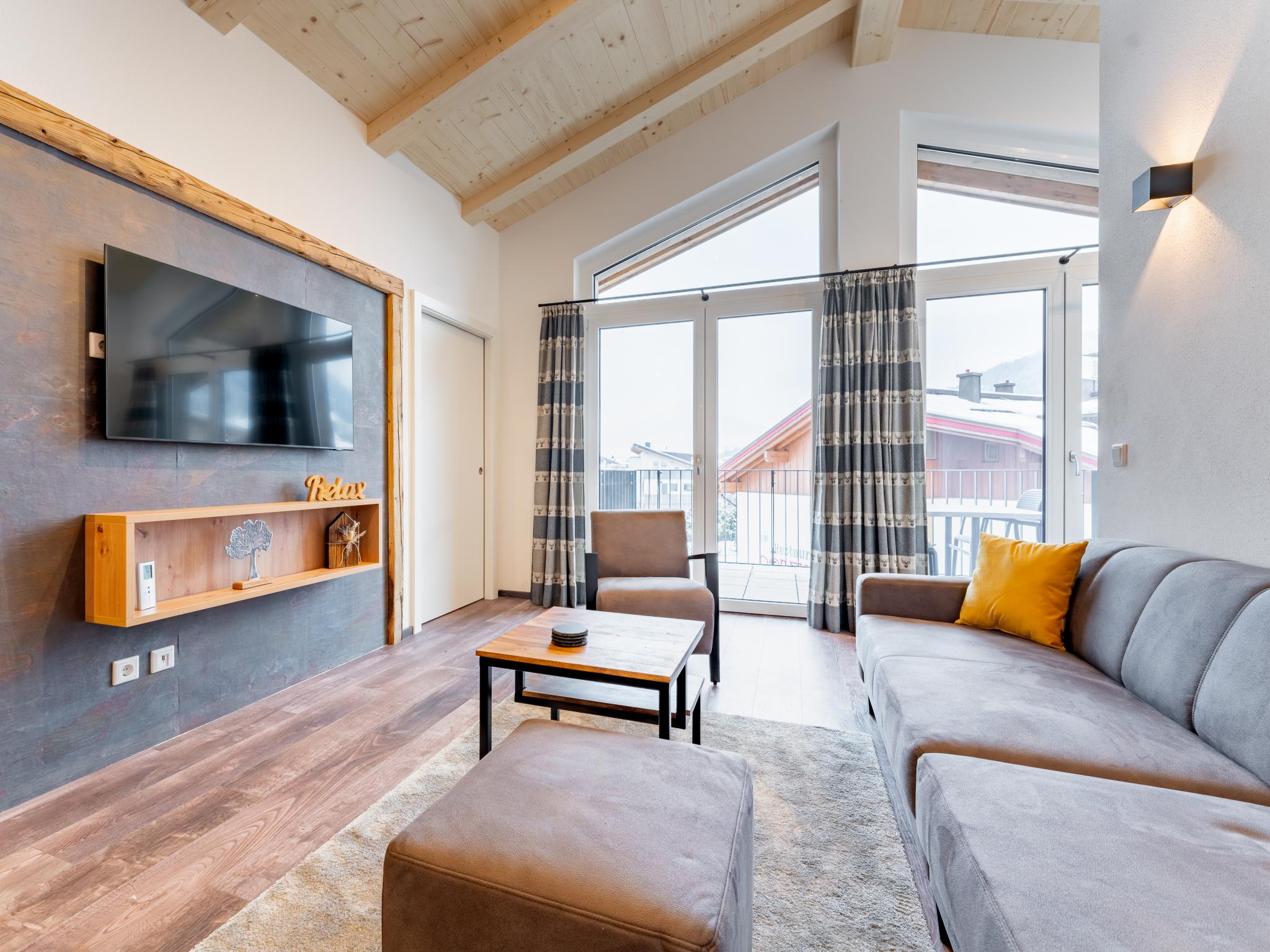 Outdoor terrace and views at Falken Suites TOP 8 in Kaprun