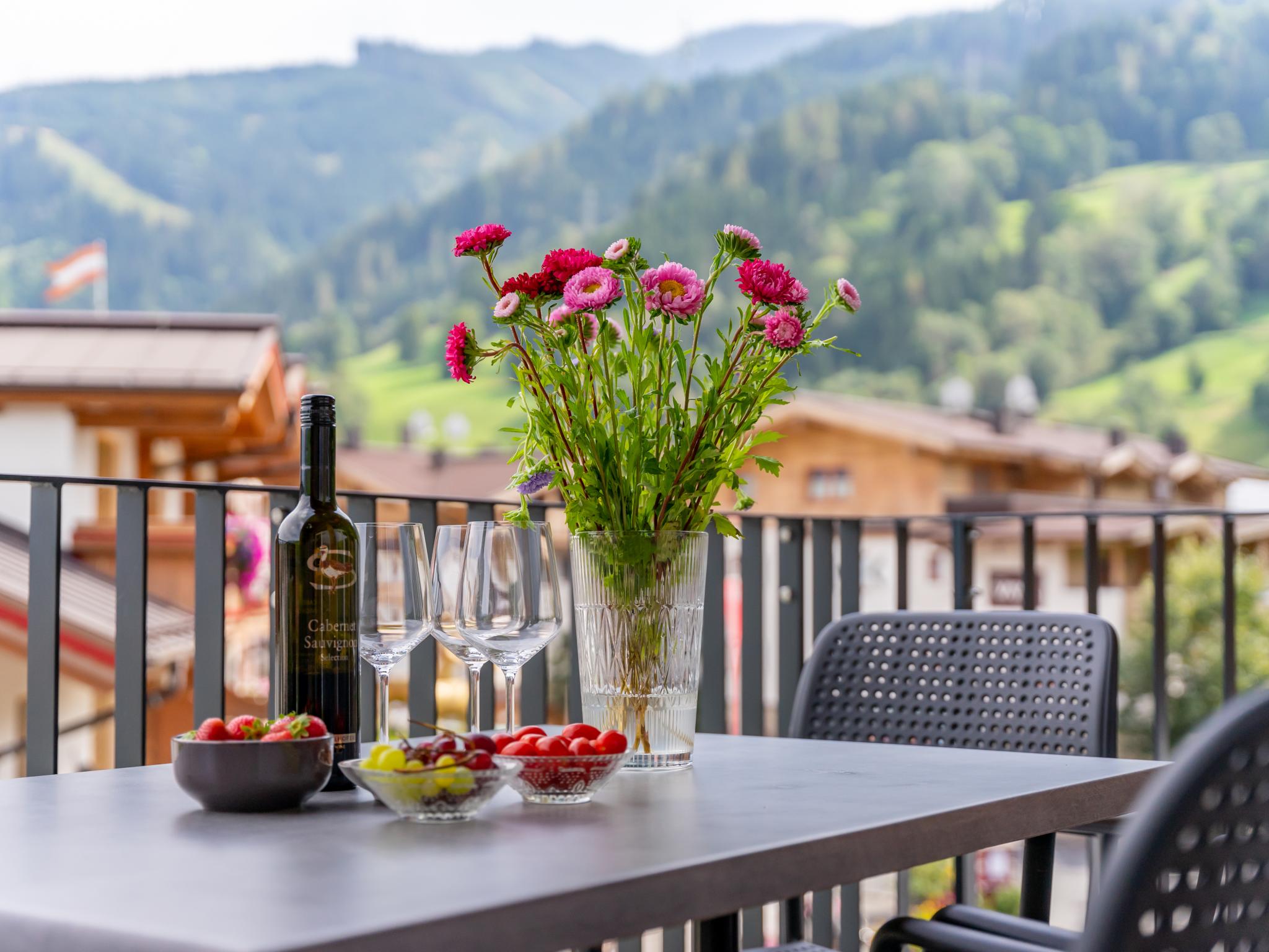 Living area at Falken Suites TOP 8 in Kaprun