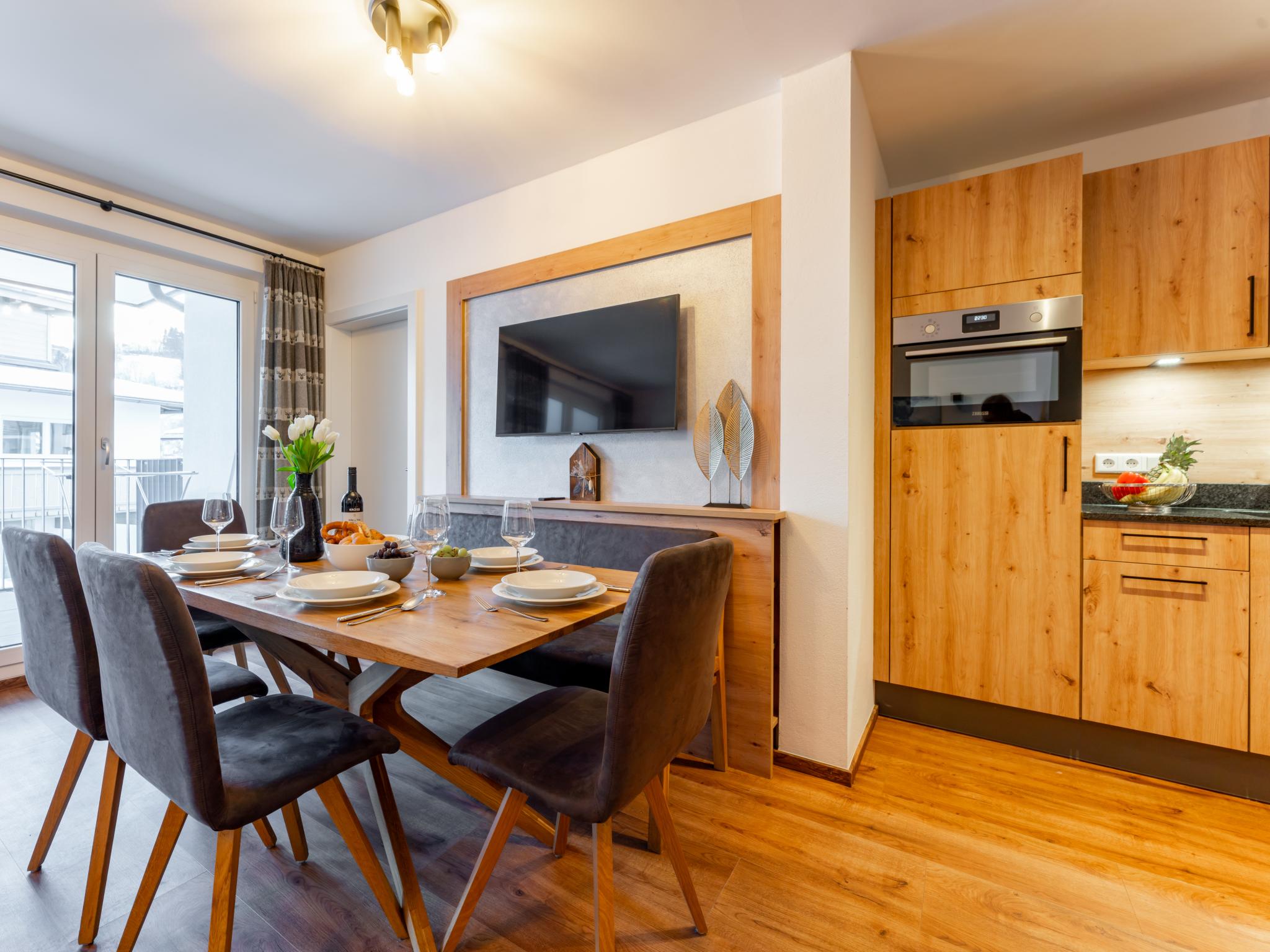 Bathroom facilities at Falken Suites TOP 3 in Kaprun