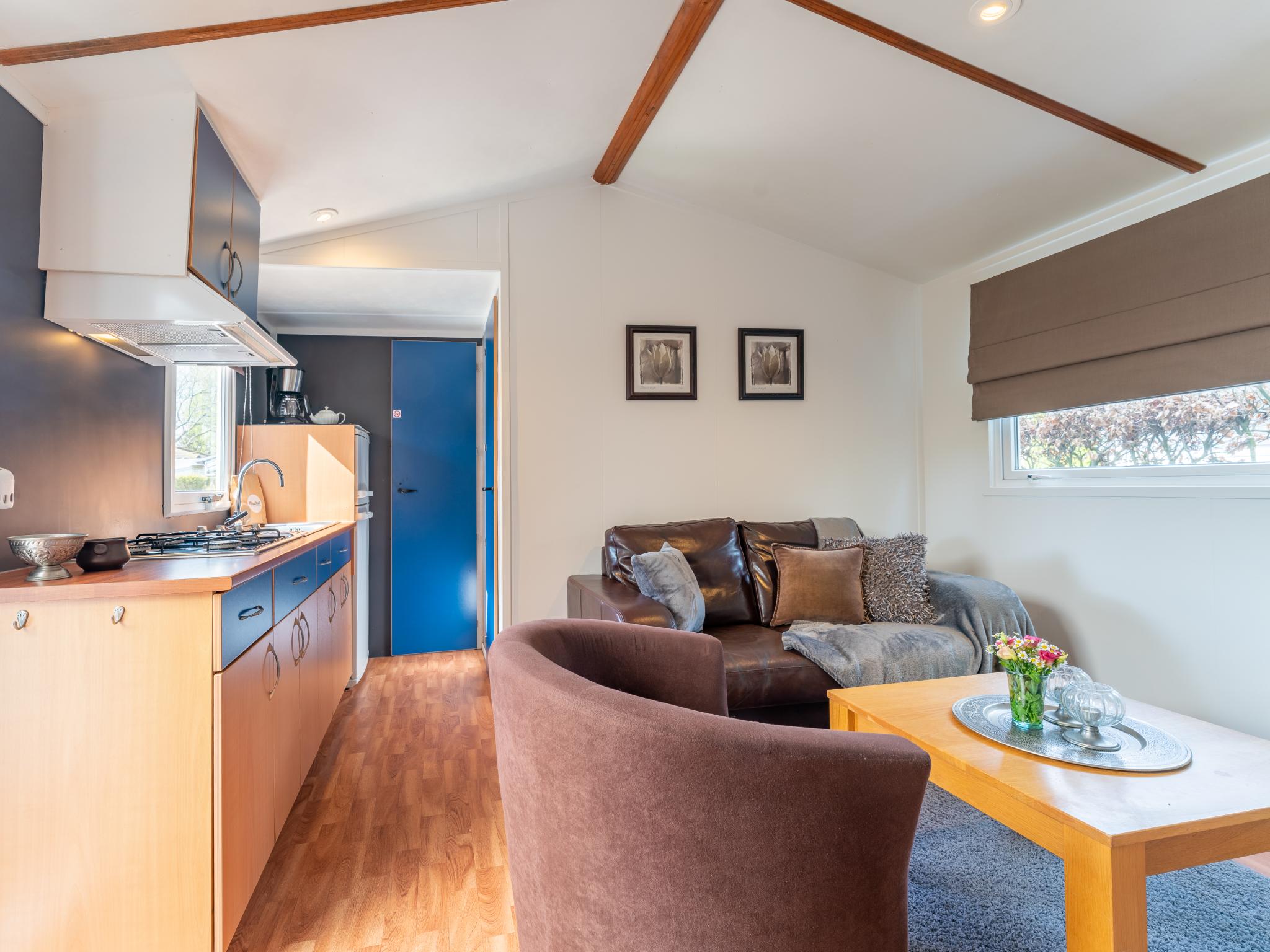 Bedroom with comfortable beds at De Buizerd in Hulshorst