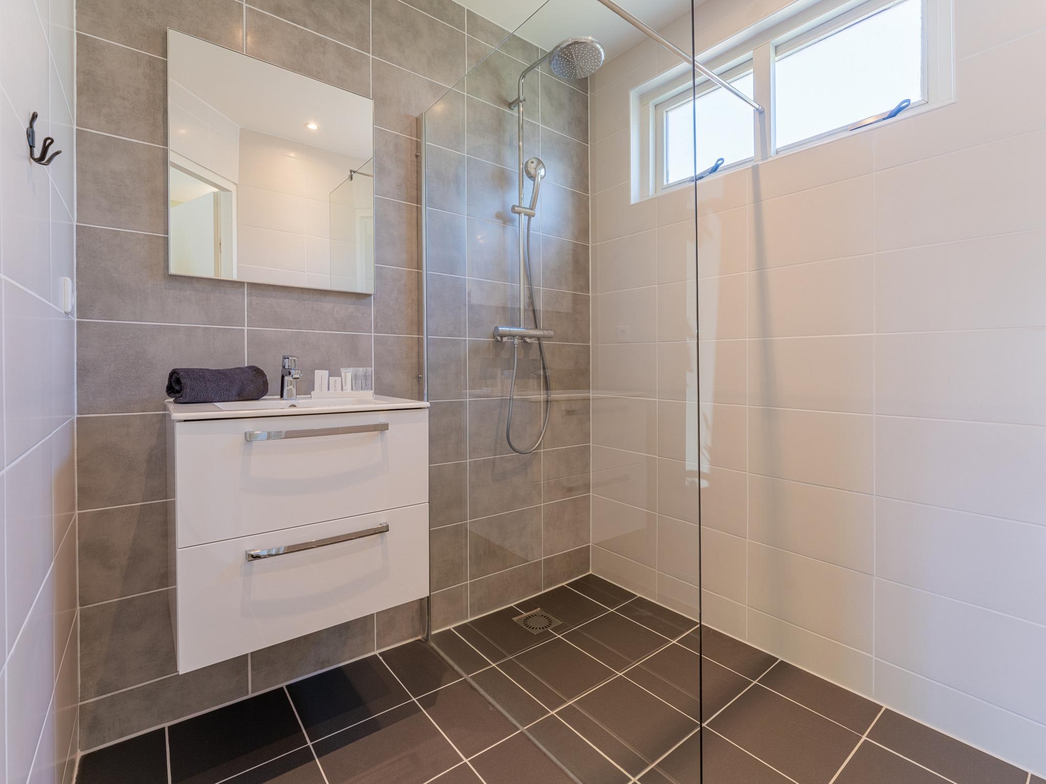 Swimming pool area at Kuifmees in Hulshorst