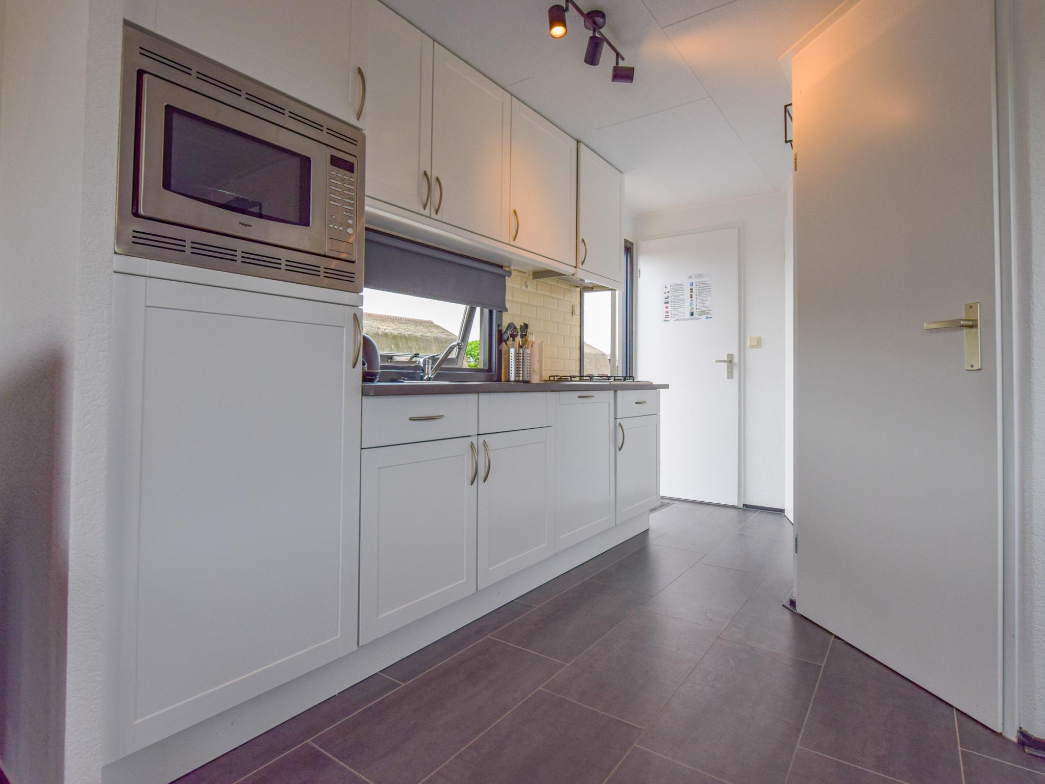 Bathroom facilities at Blauwborst 24-24 in Breukelen