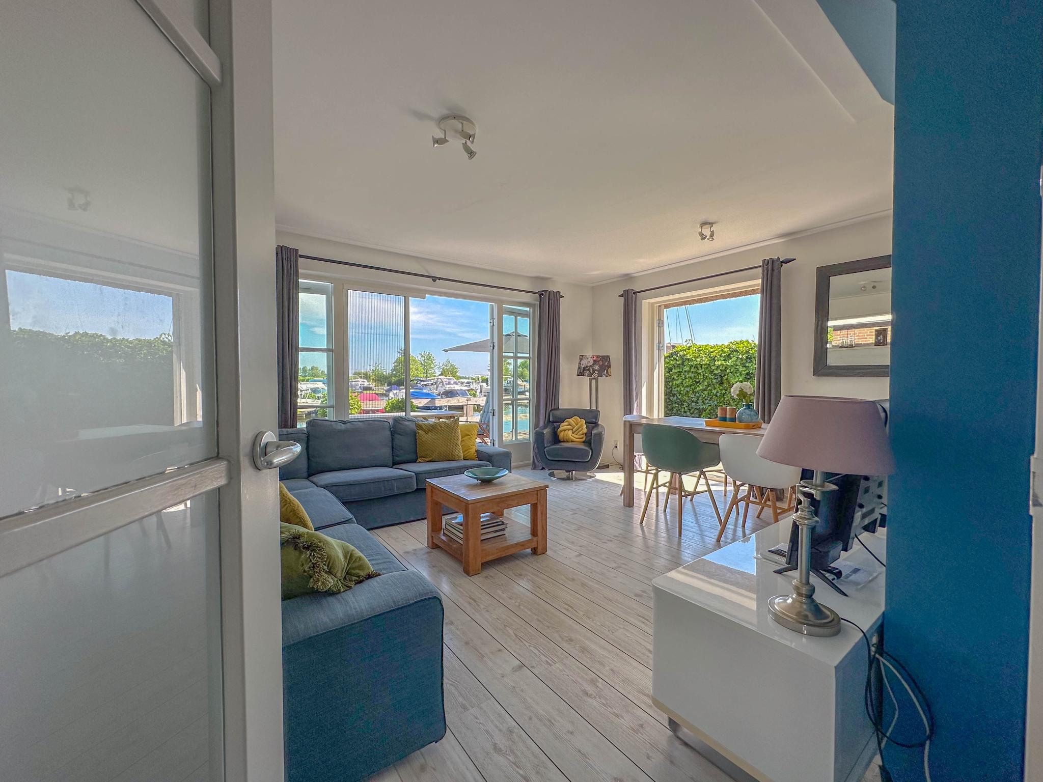 Bedroom with comfortable beds at Zwaan 24-7 in Breukelen