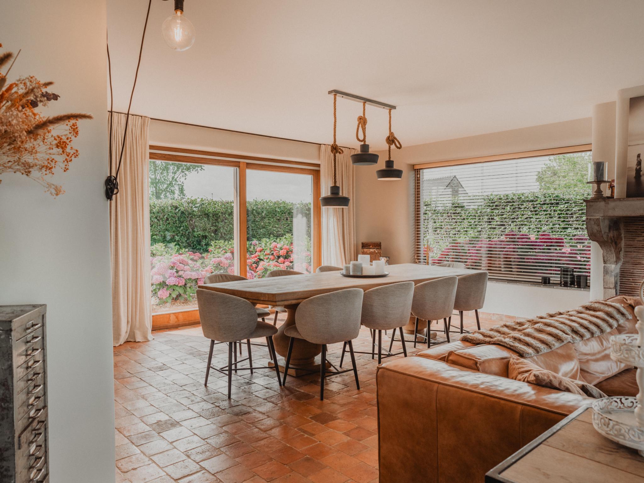 Bedroom with comfortable beds at Villa Noortem in Maldegem