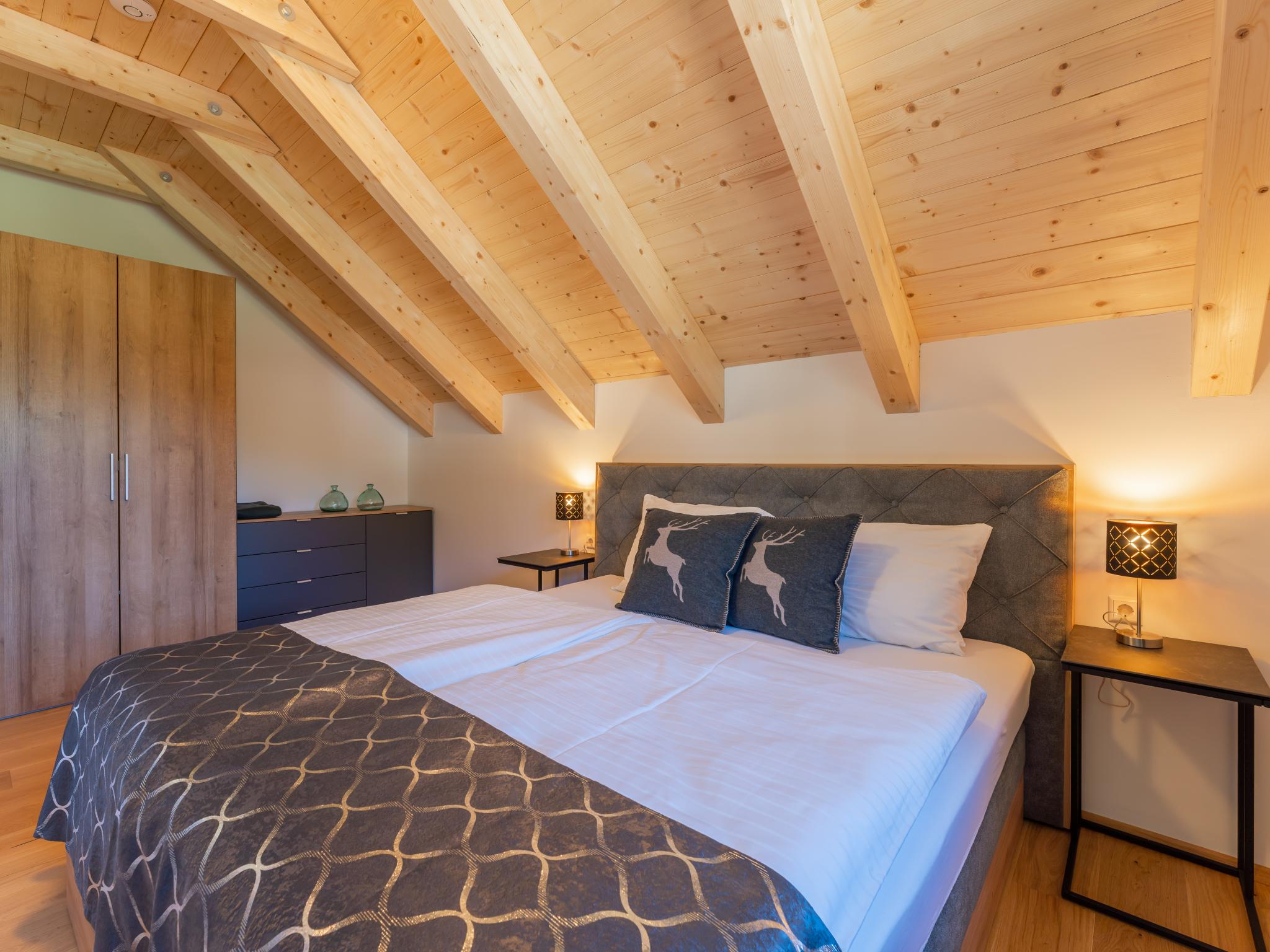Bathroom facilities at Apart Heidi in Donnersbachwald