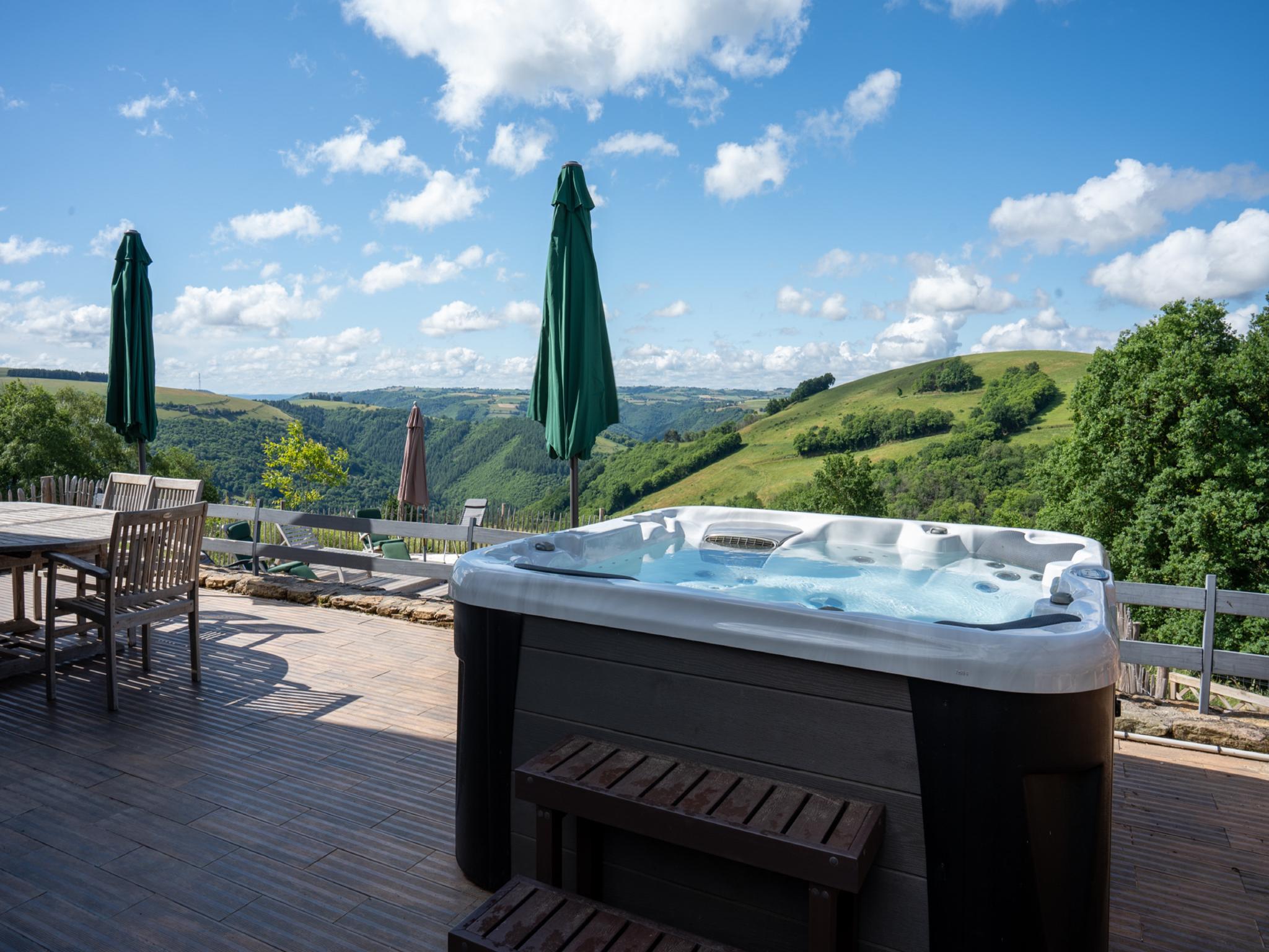 Bedroom with comfortable beds at Gite Les Corbieres in Cassaniouze