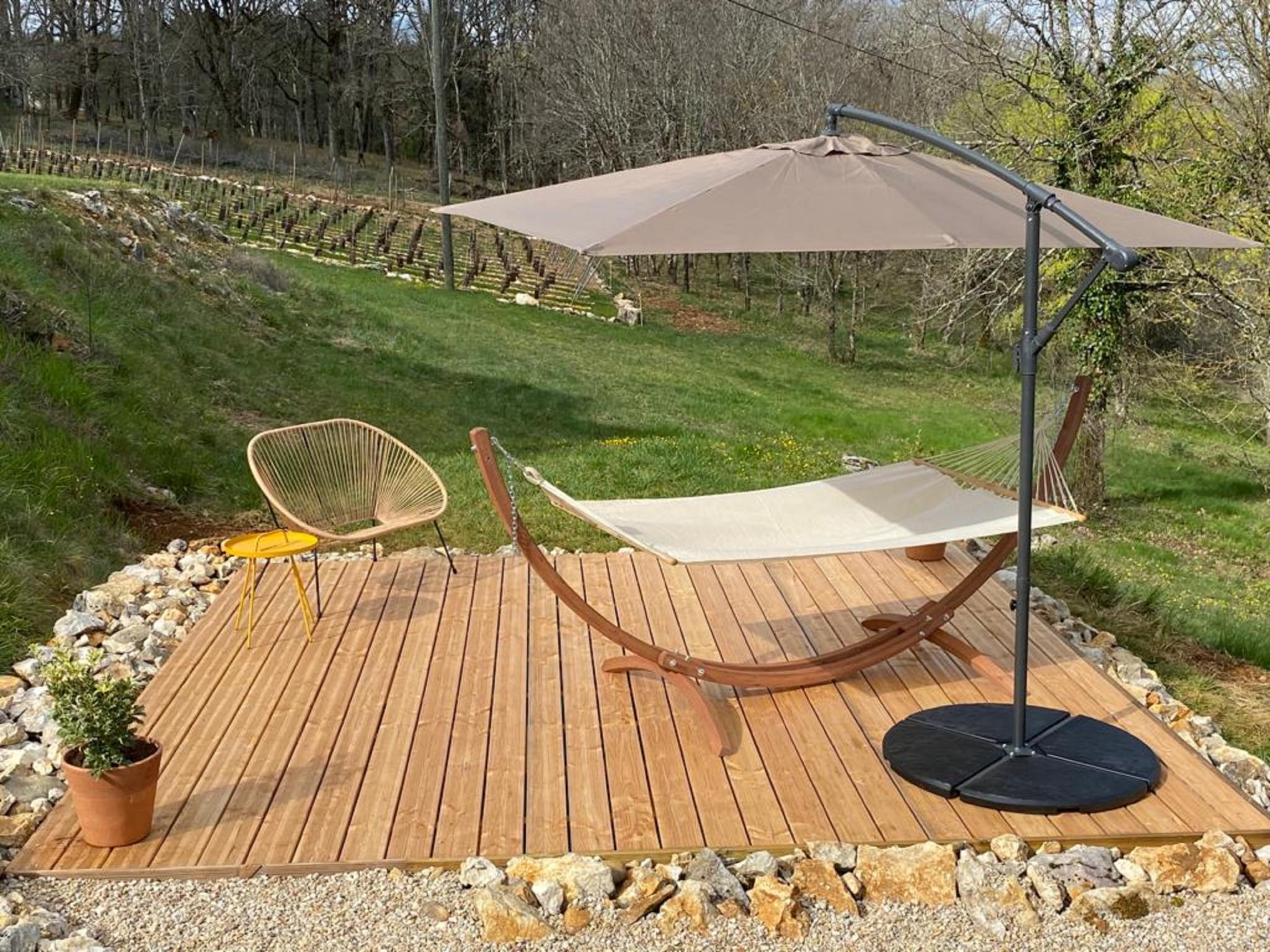 Outdoor terrace and views at Villa Calloras in Cajarc