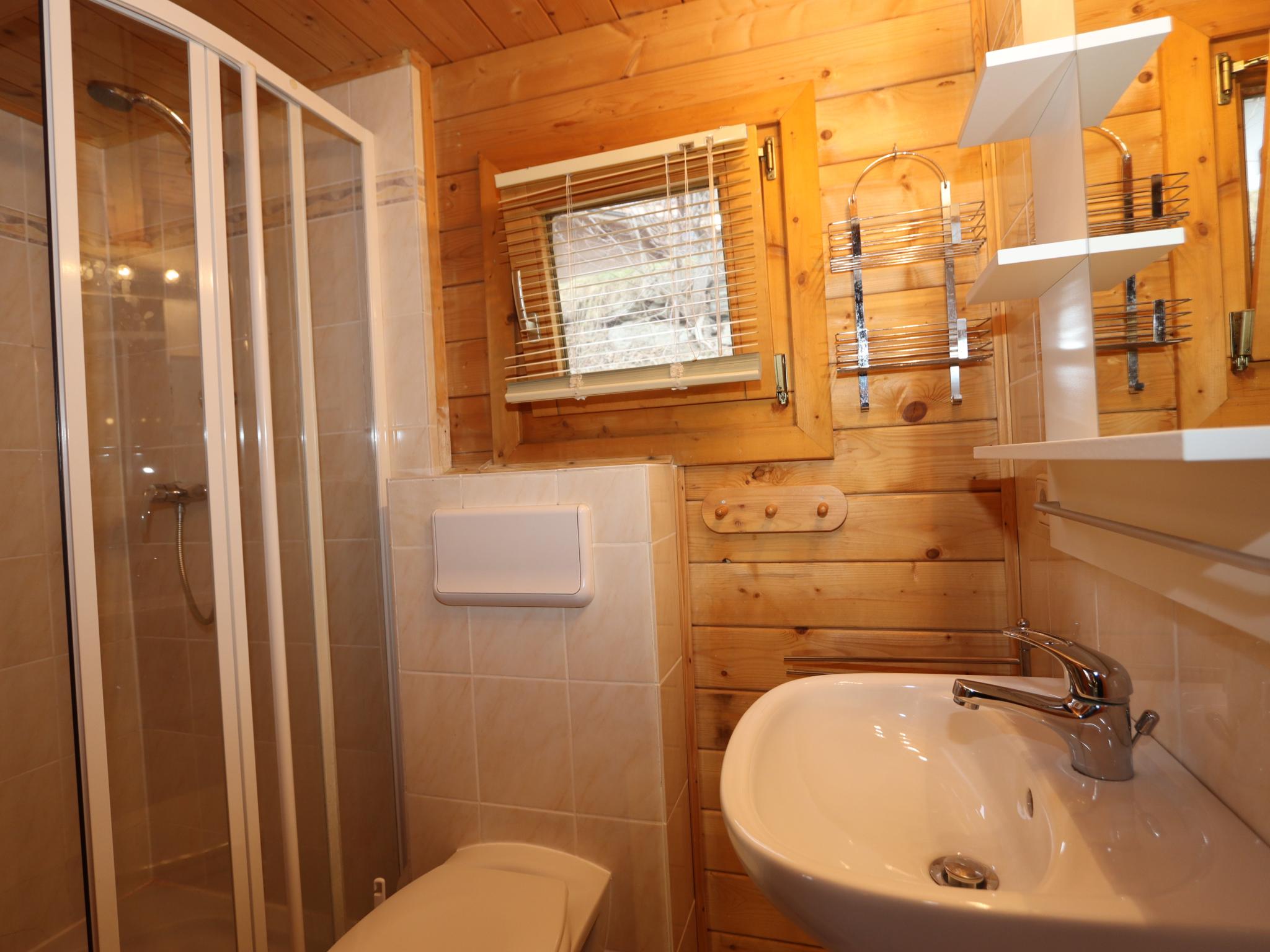 Bathroom facilities at Kogelnig-Hütte in Hippach-Schwendberg