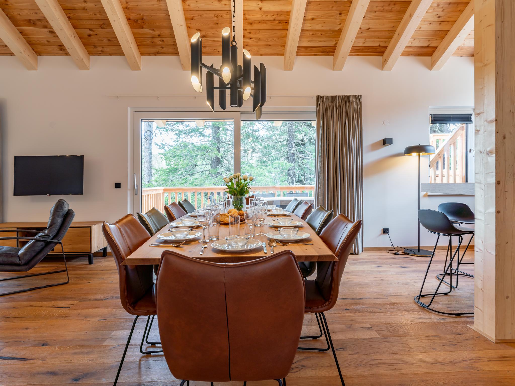 Outdoor terrace and views at The Cosy Bear Lodge in Turracher Höhe