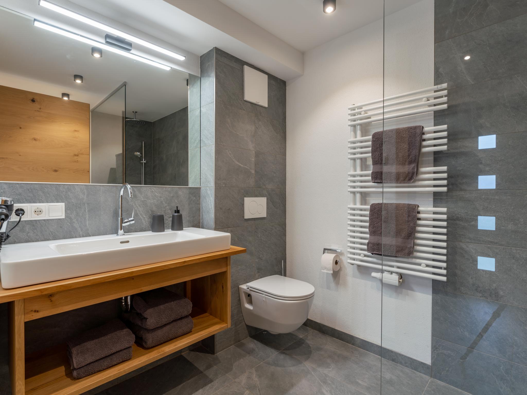 Bathroom facilities at Tauernsuites Uttendorf by Mimi in Uttendorf