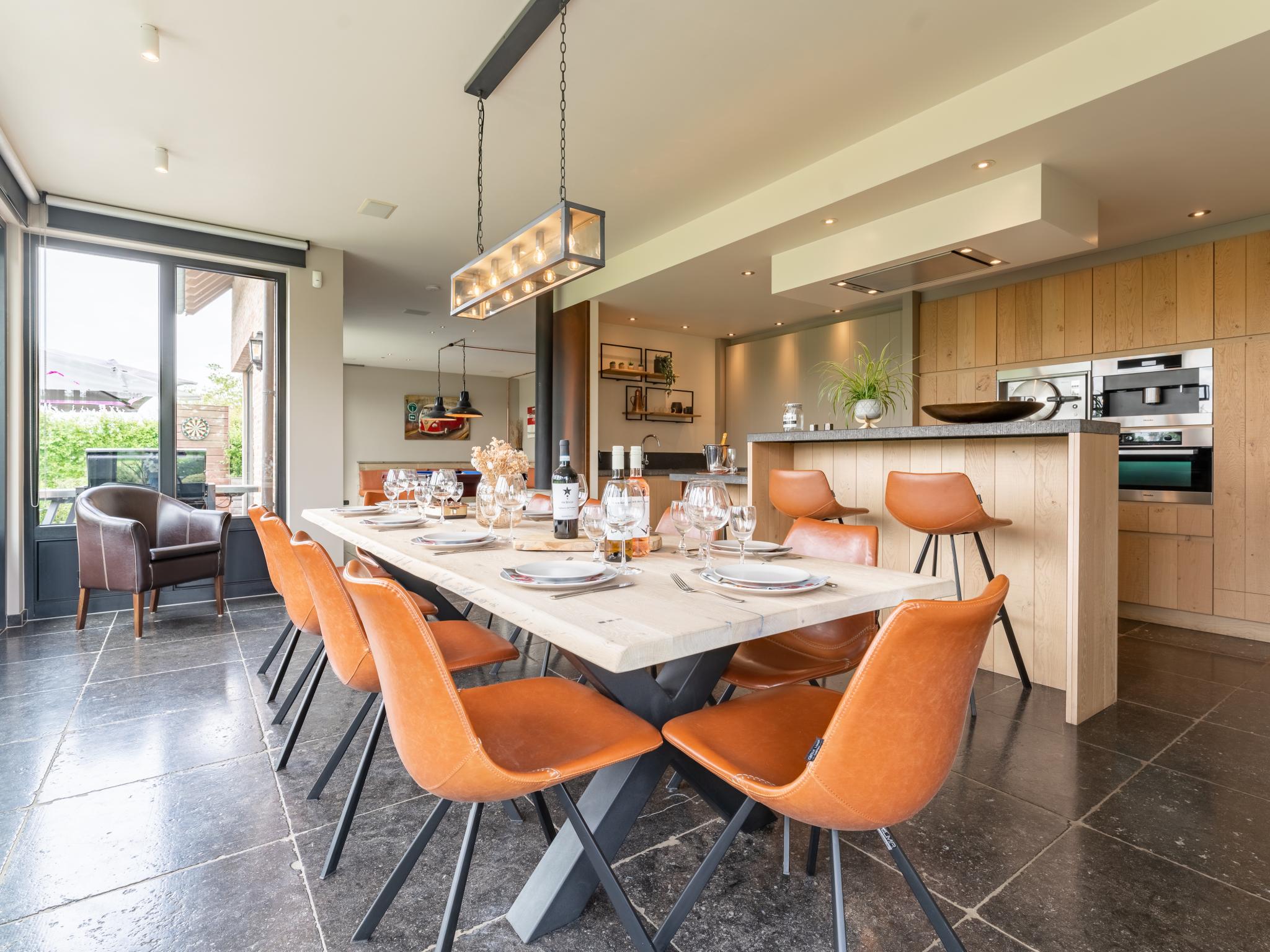 Bedroom with comfortable beds at Landgoed Meersen in Maldegem