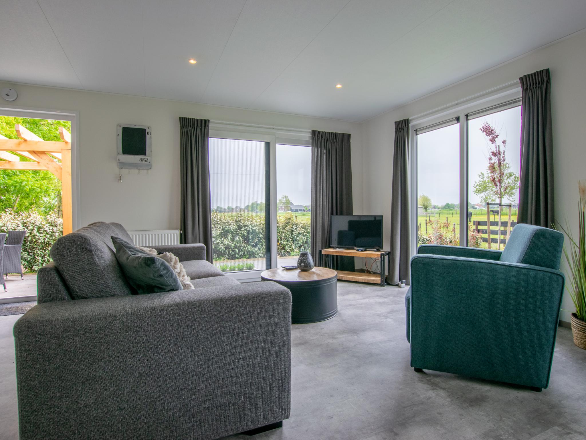 Bathroom facilities at De Huismus in Heiloo