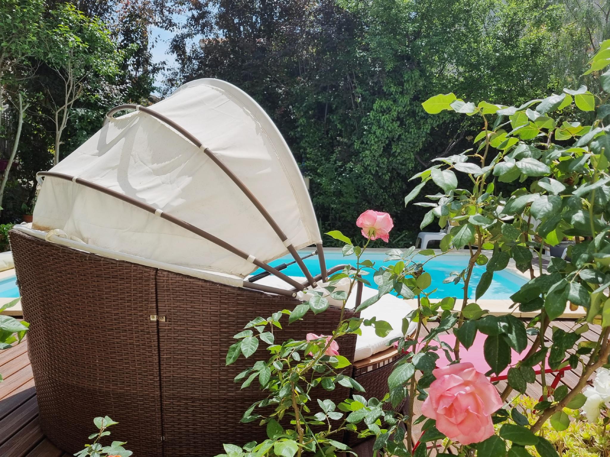 Outdoor terrace and views at La maison des Vendangeurs 10 in Olonzac