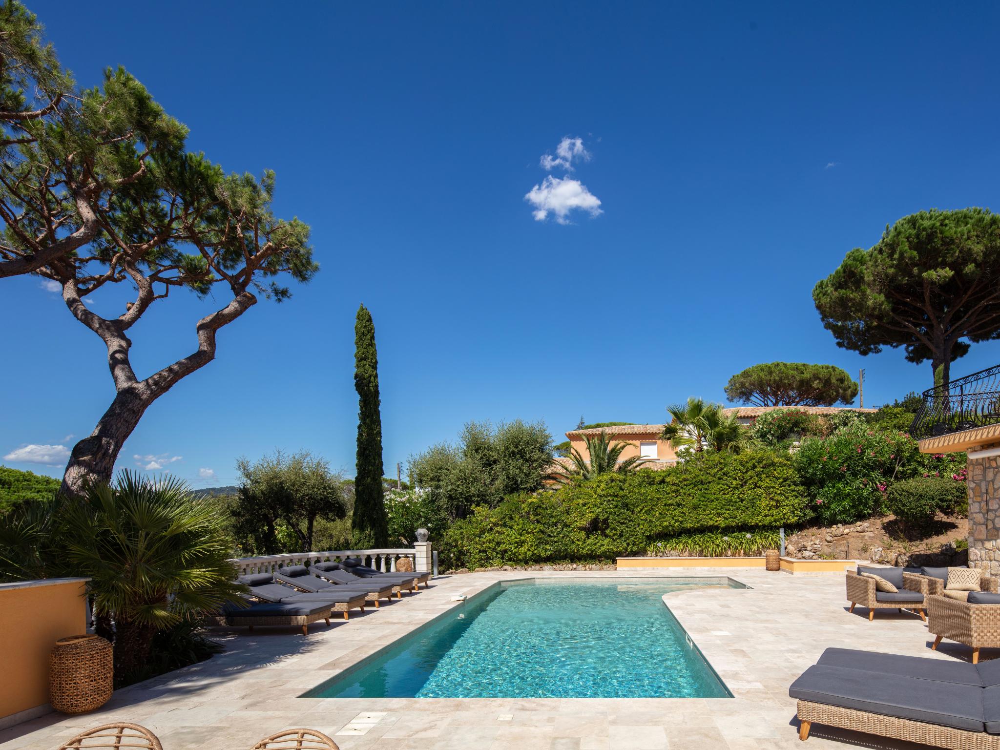 Swimming pool area at Golf et Mer C5 in Sainte Maxime